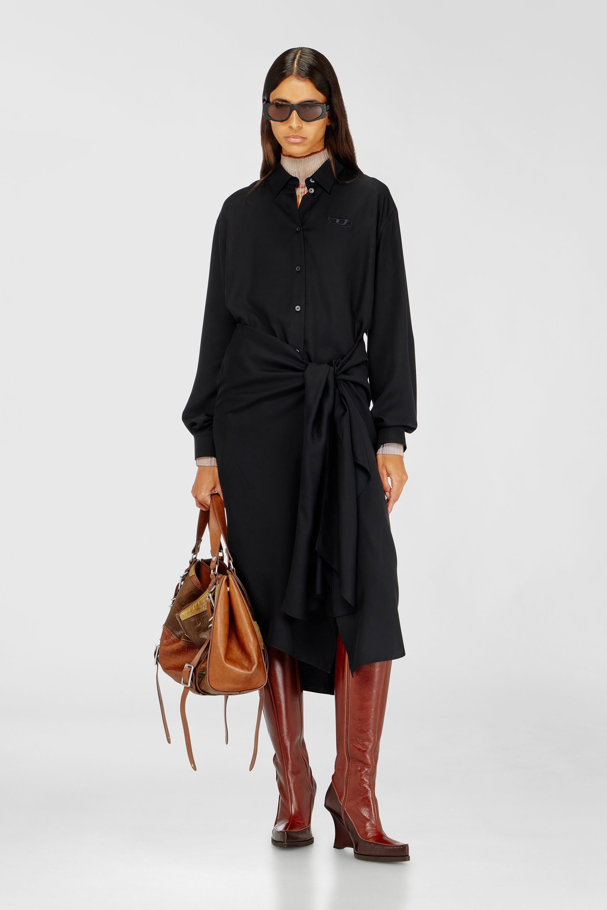 Diesel - D-ILETTA-S1, Robe-chemise midi avec d&eacute;tail torsad&eacute; Femme in Noir - 1
