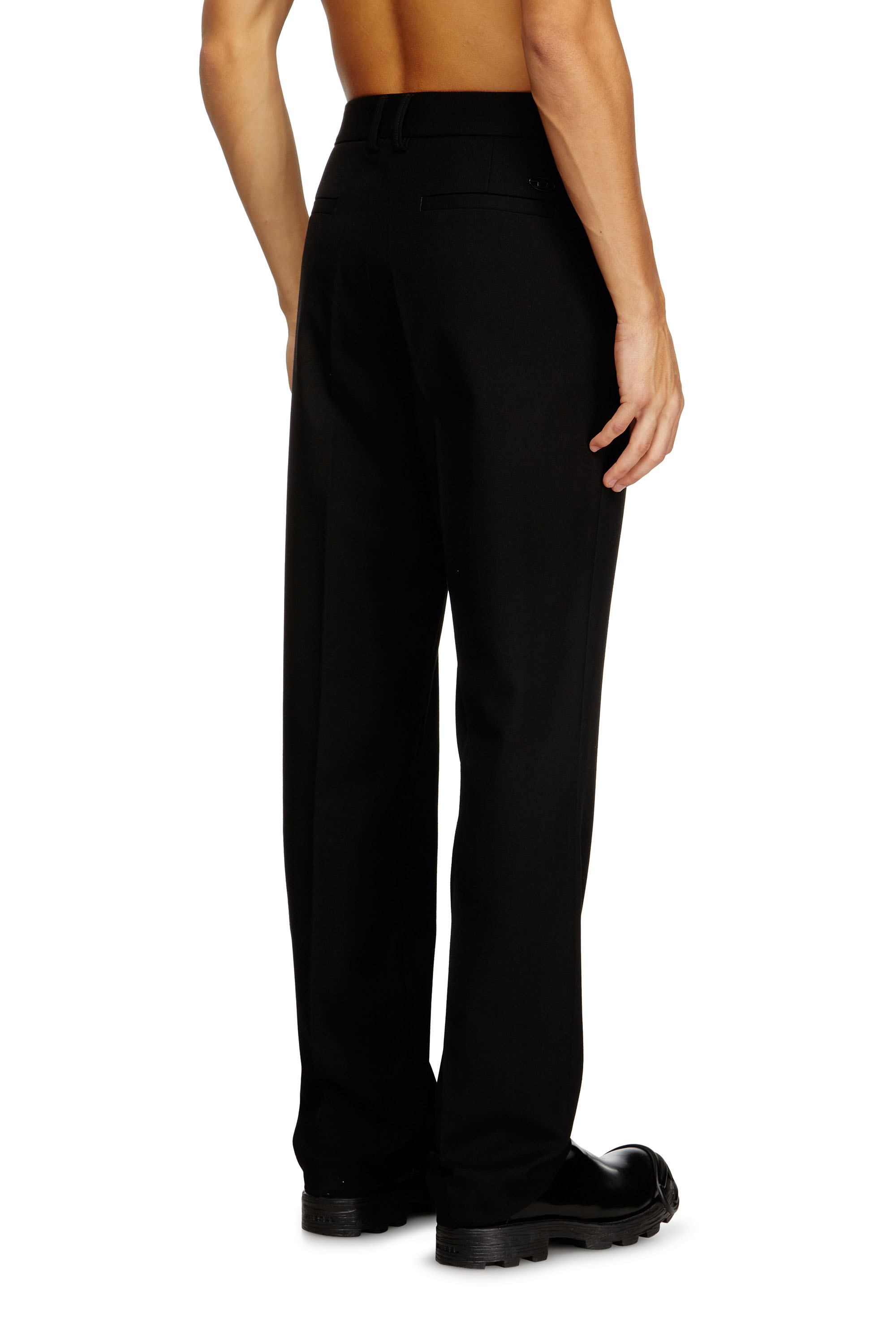 Diesel - P-AM-EPCI, Pantalon en mélange de laine avec étiquette en métal Homme in Noir - 4