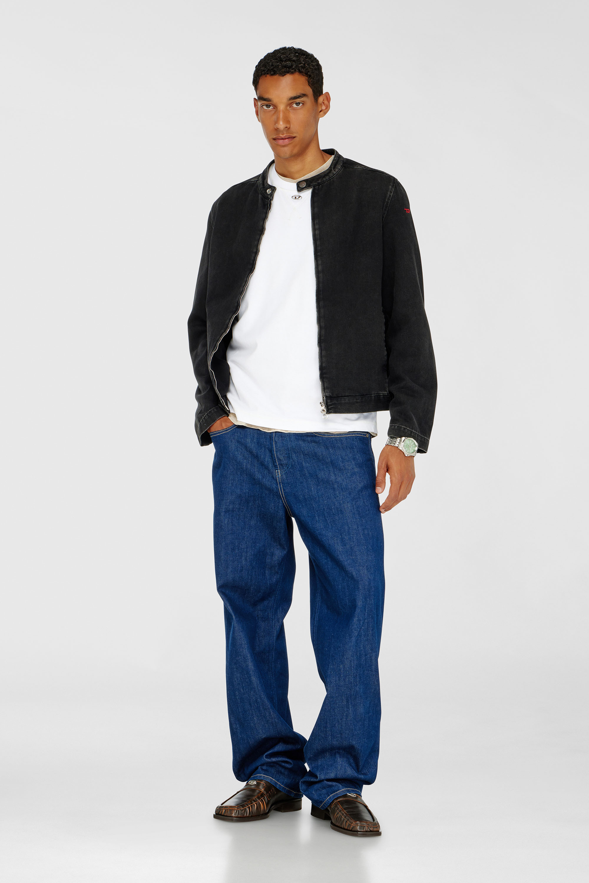Diesel - T-MADJUST-TR, T-shirt r&eacute;guli&egrave;re avec col rond et Oval D Homme in Blanc - 1
