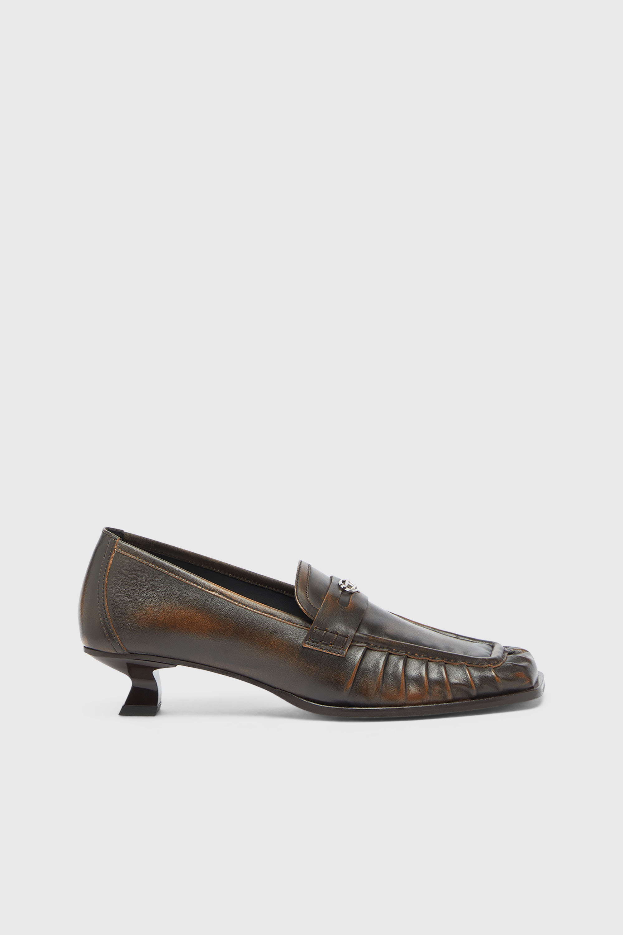 Diesel - D-AMBER MOC 30, Woman's D-Amber - Penny loafers in leather in Brown - 1