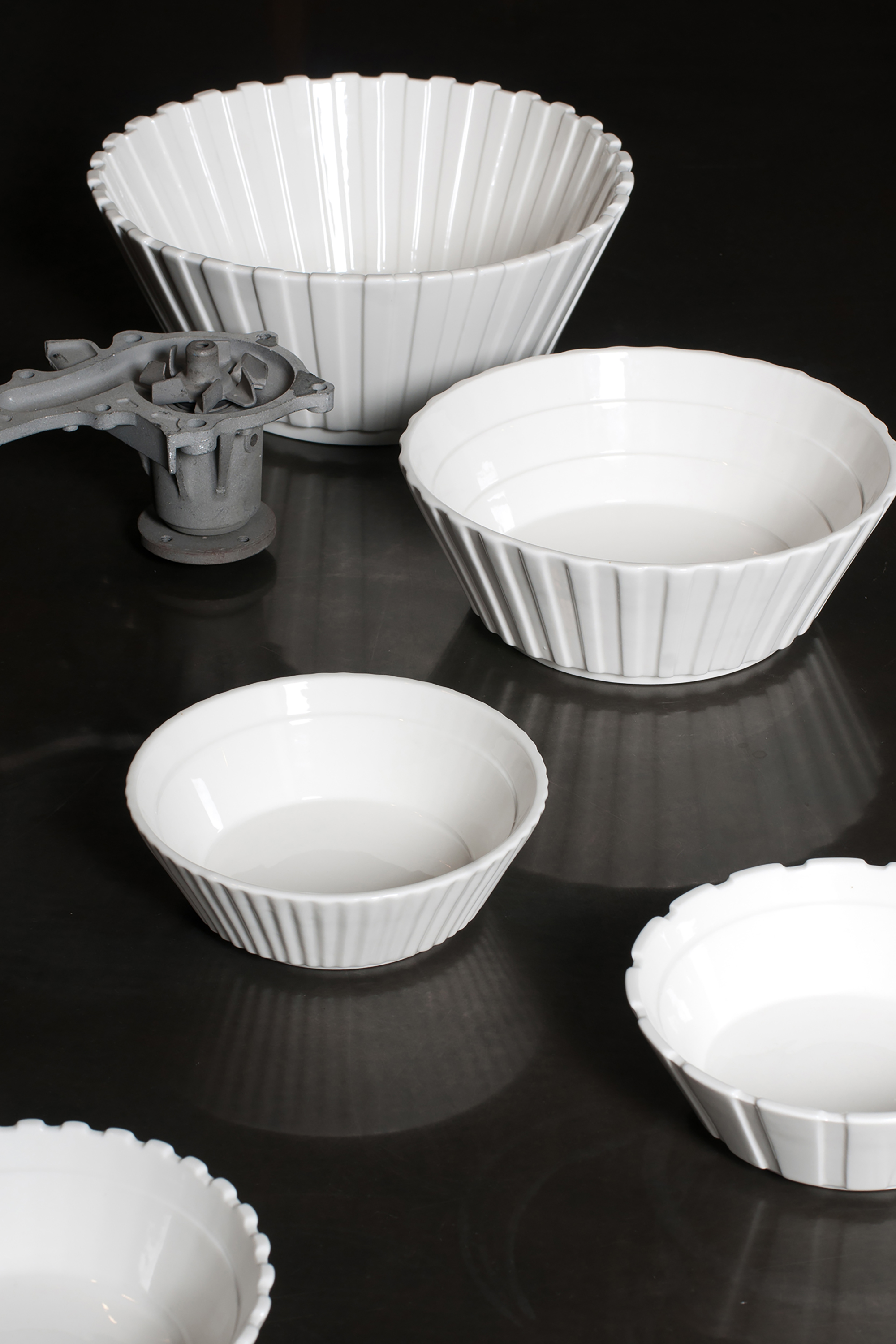 Diesel - 10981 MACHINE COLLEC, Unisex's Porcelain salad bowl, &oslash; cm 22 / 8.7" in White - 4