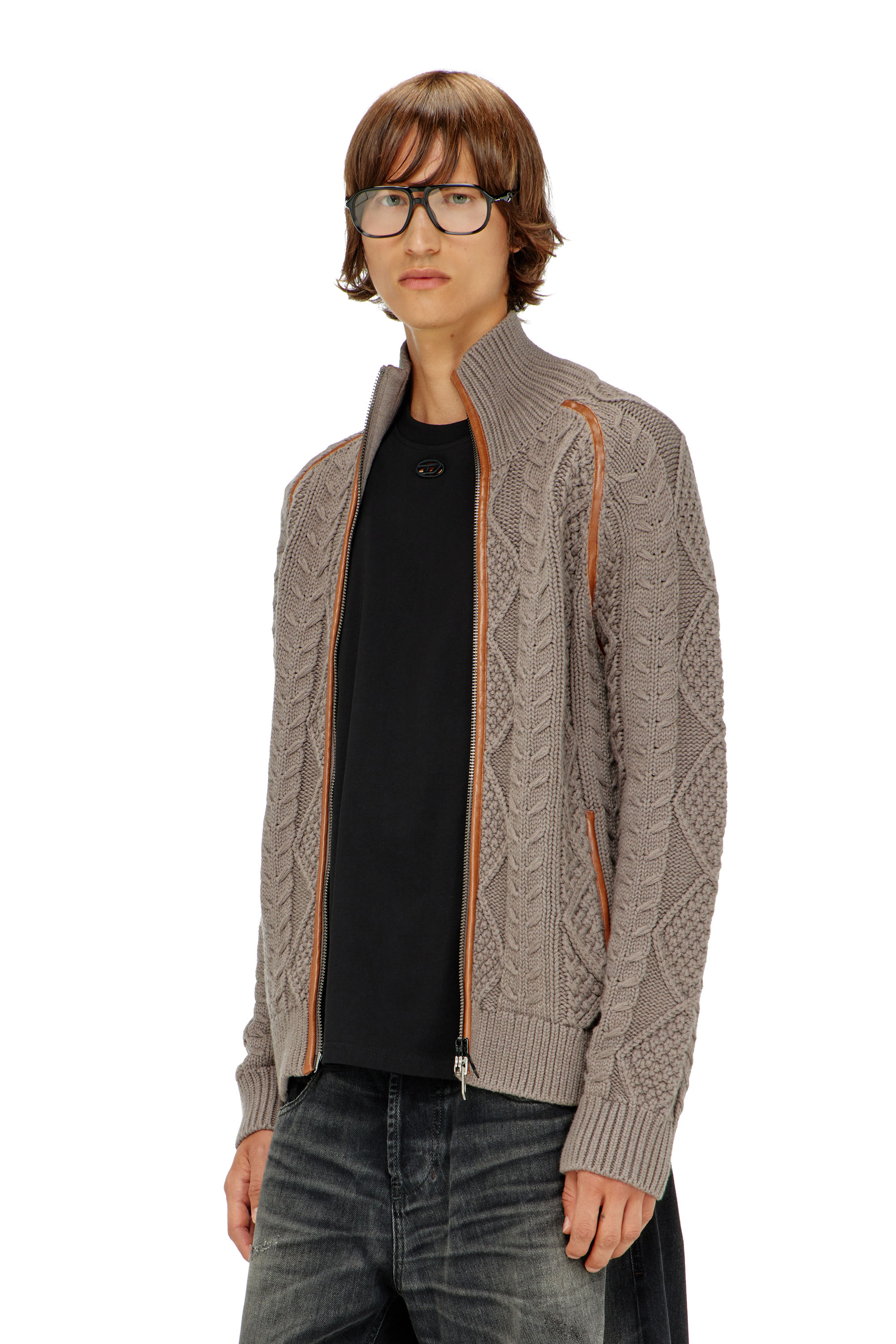 Diesel - T-BOXT-DCO, T-shirt en coton d&eacute;contract&eacute;e avec broderie Oval D Homme in Noir - 1