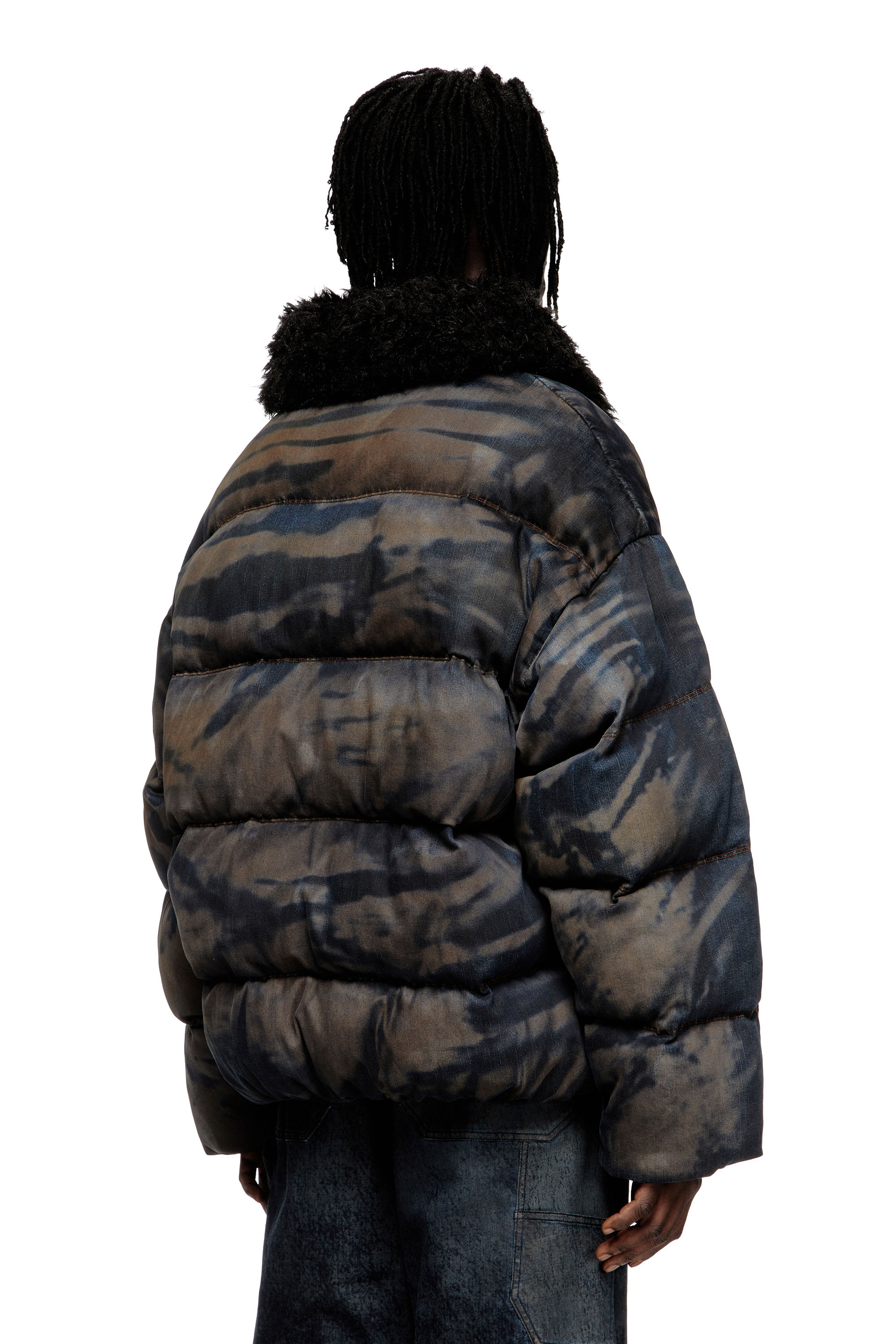 Diesel - W-JOHNS, Doudoune en denim camouflage effet sali Homme in Polychrome - 4