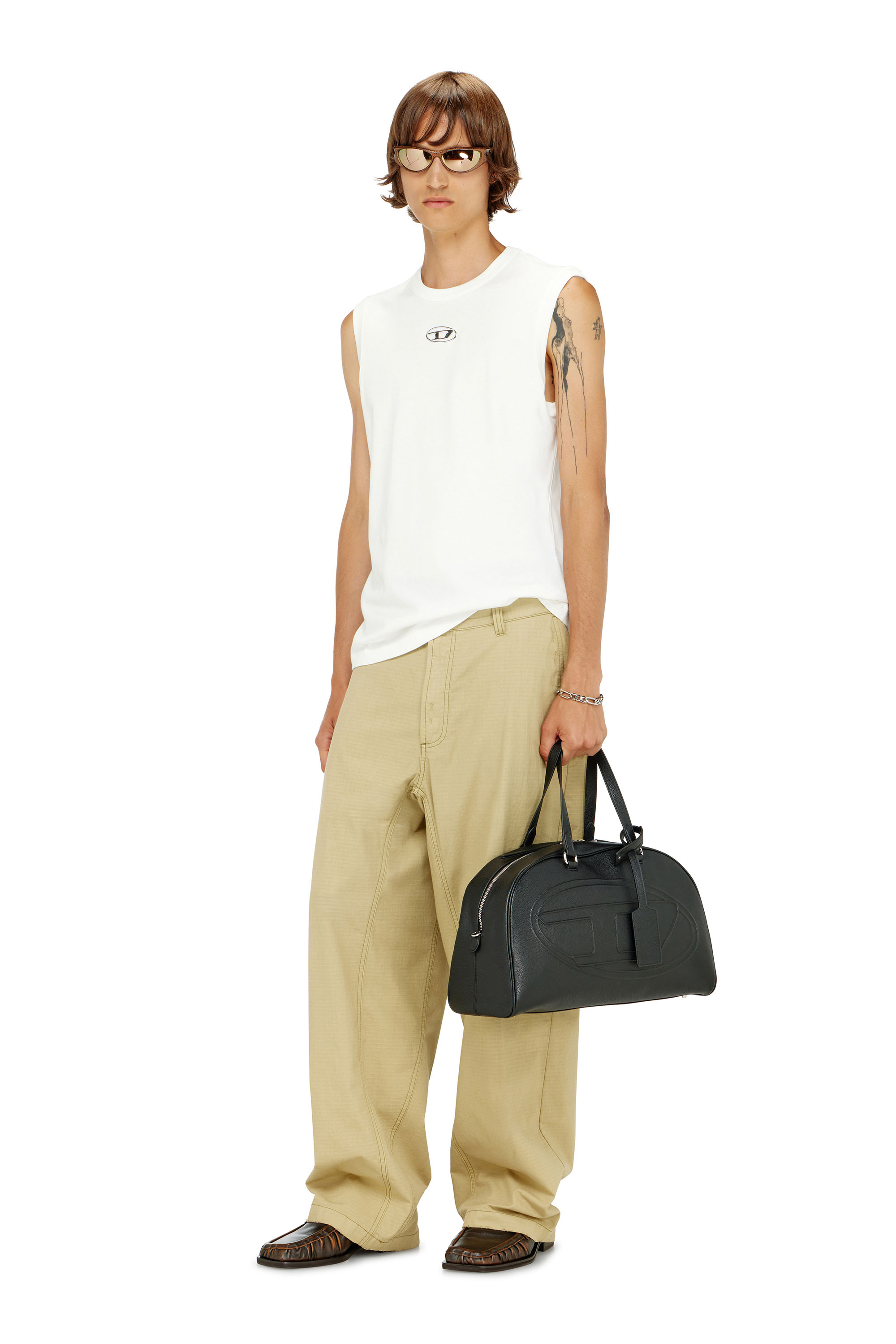 Diesel - T-BISCO-IOD, D&eacute;bardeur en coton avec un Oval D m&eacute;tallis&eacute; Homme in Blanc - 2
