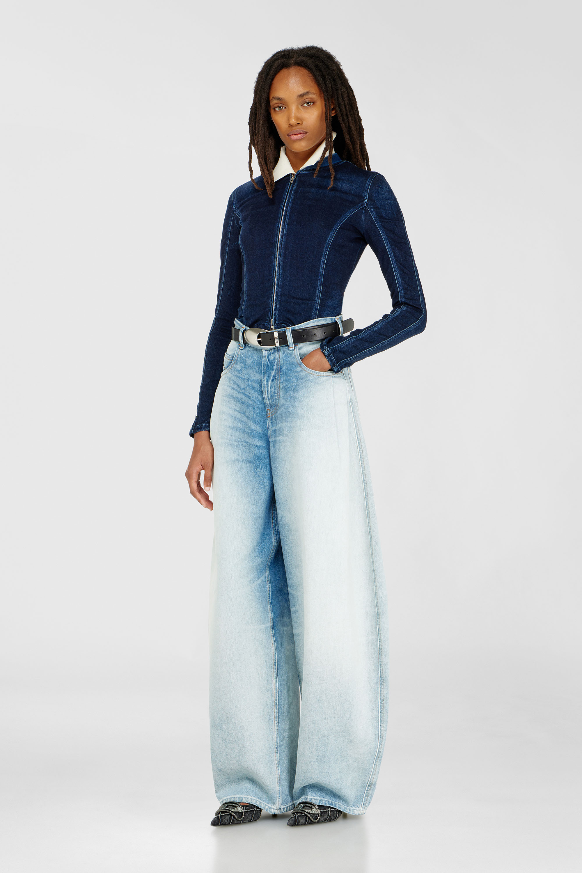 Diesel - DE-GARY-D JOGG, Veste courte en JoggJeans Femme in Bleu - 1