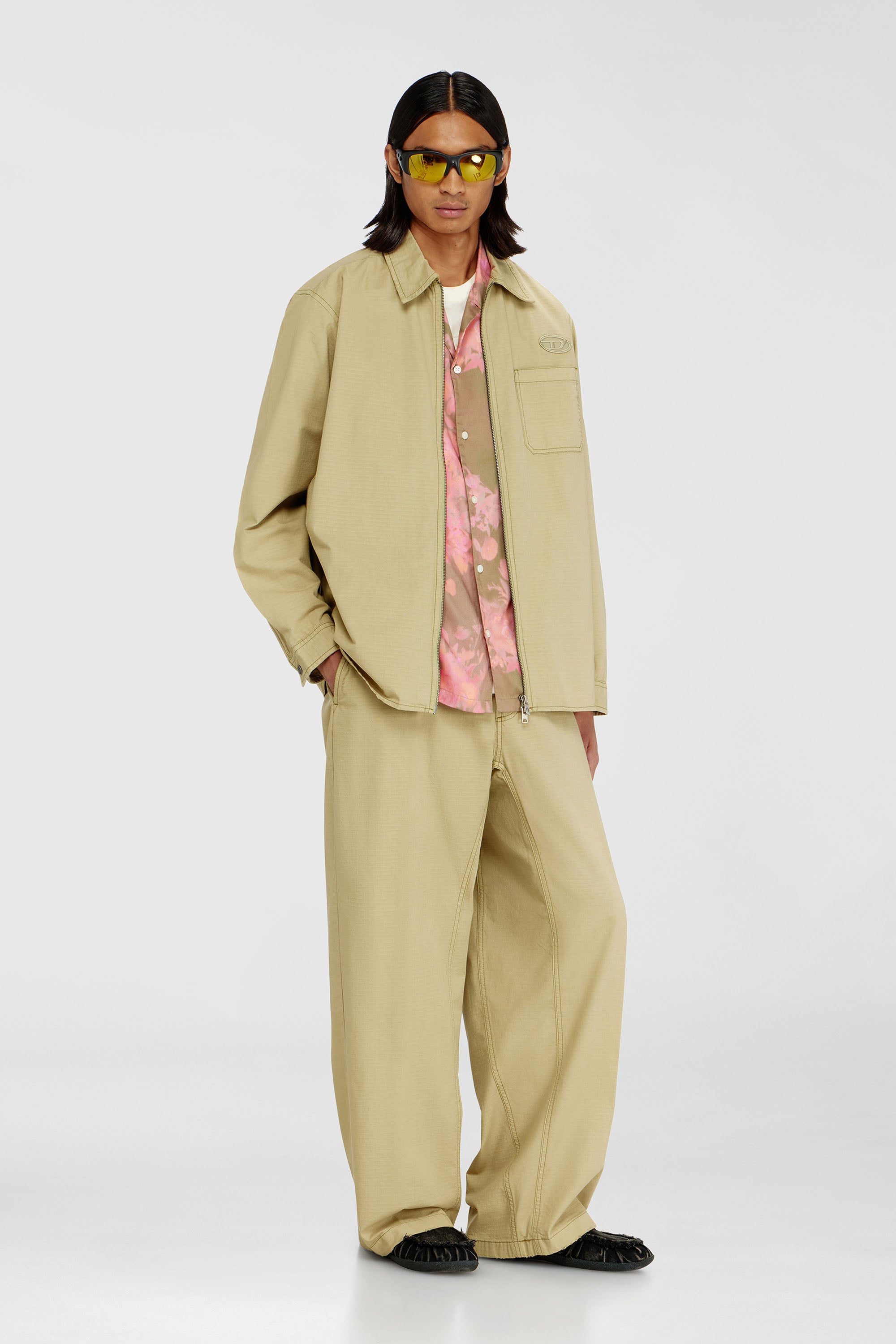 Diesel - P-BALL, Pantalon en ripstop de coton avec boucles lat&eacute;rales Homme in Beige - 1