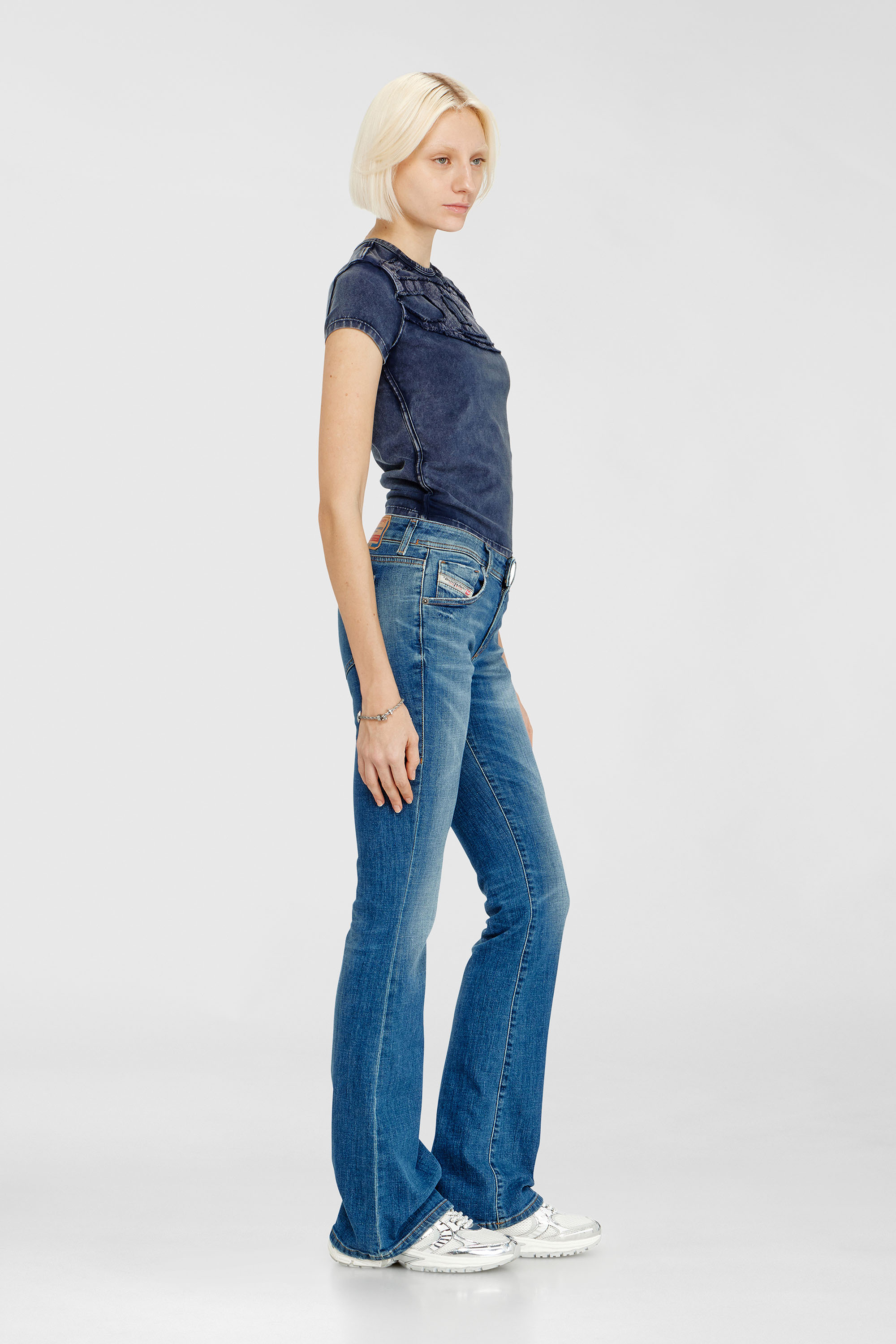 Diesel - Bootcut Jeans 1969 D-Ebbey 09J33 Femme, Bleu moyen - Image 2