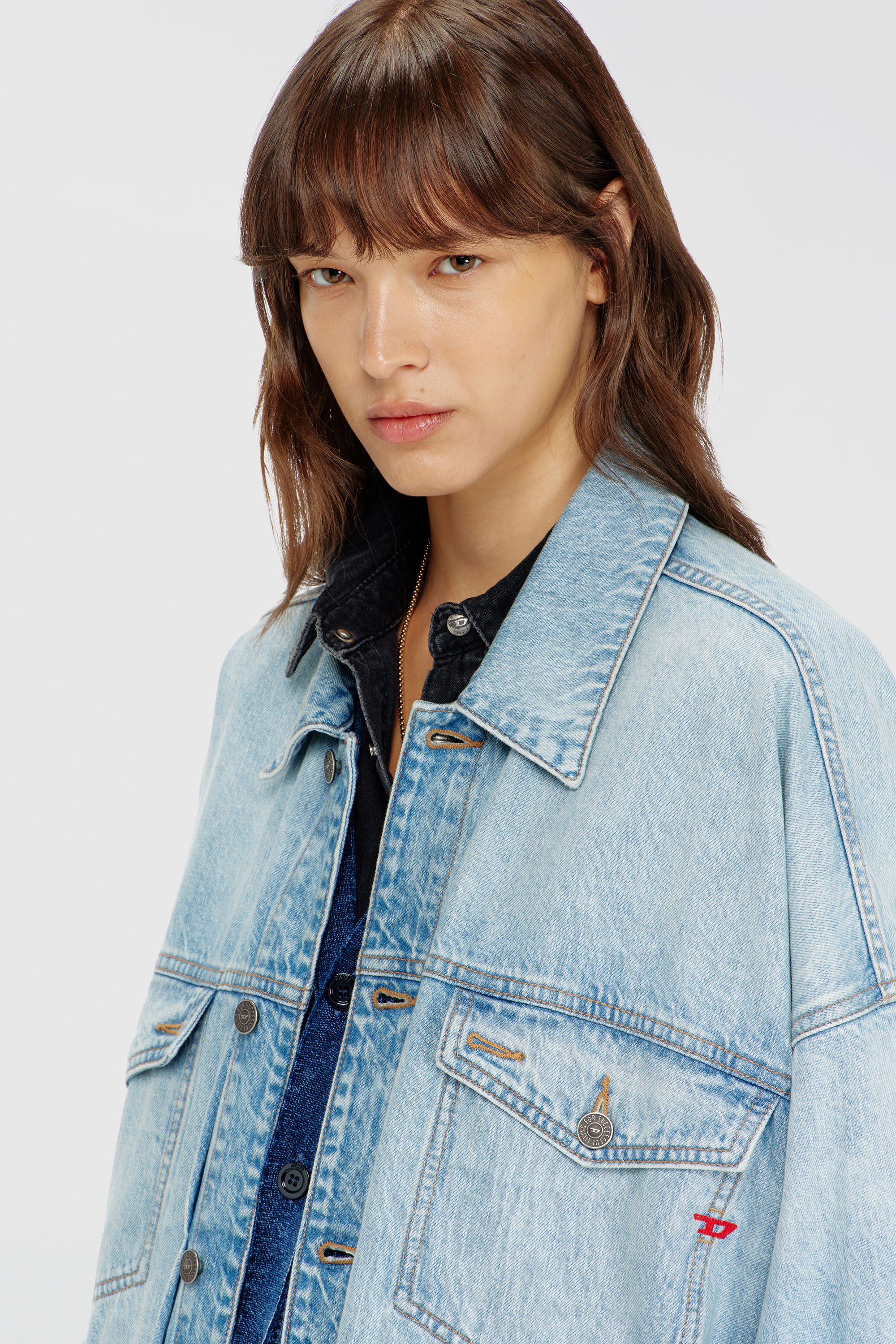 Diesel - DE-LIN, Veste workwear en denim oversized Femme in Bleu - 5