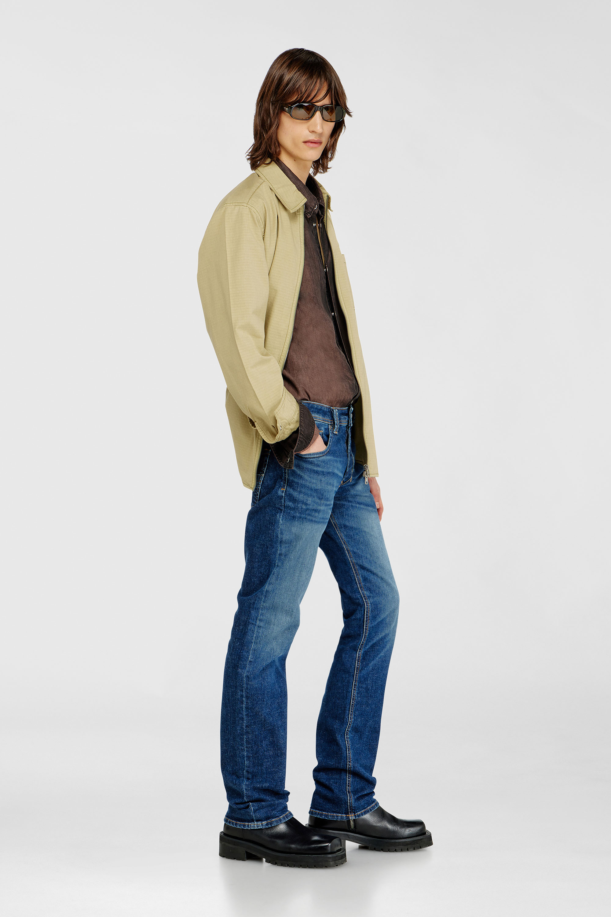 Diesel - Regular Jeans 1985 Larkee 09J47 Homme, Bleu Fonc&eacute; - Image 2