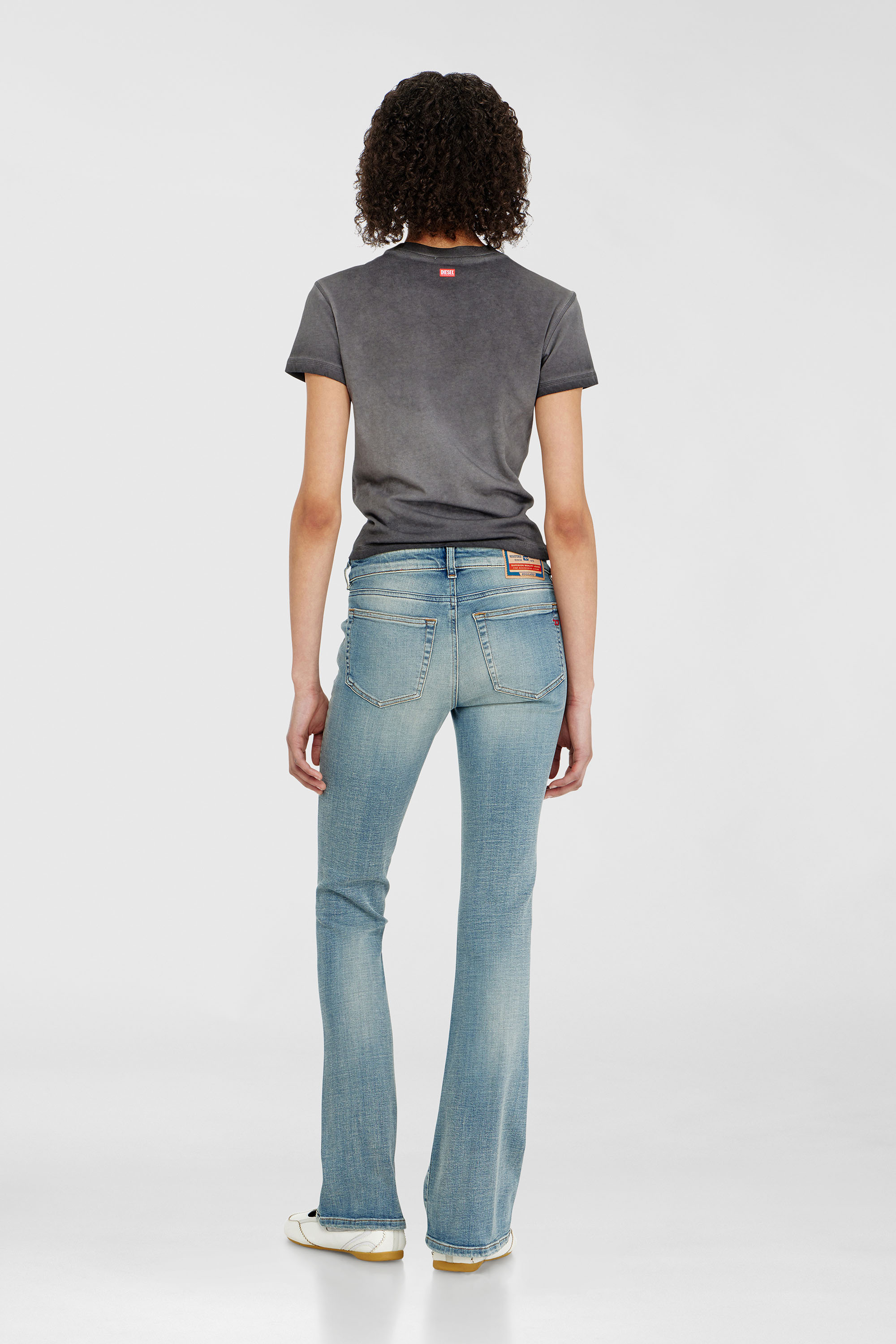 Diesel - Bootcut Jeans 1969 D-Ebbey 09P42 Femme, Bleu Clair - Image 3