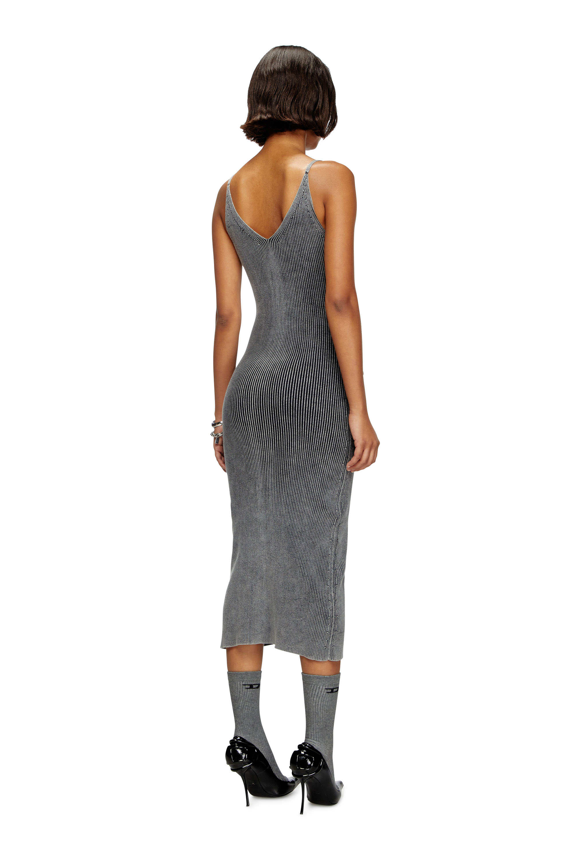 Diesel - M-MELTI, Robe midi en maille avec poches cargo en denim Femme in Gris - 4