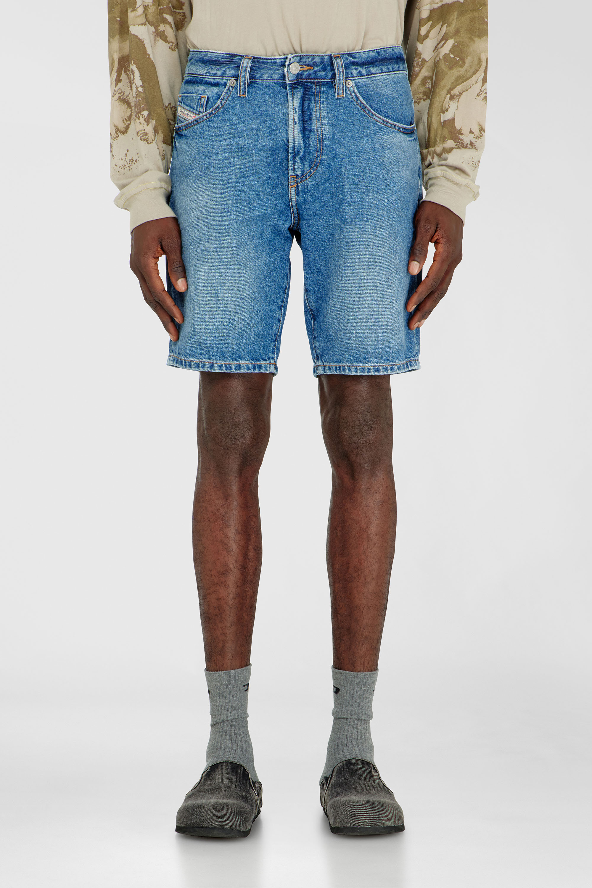 Diesel - D-FIN, Short slim en denim &agrave; lavage propre Homme in Bleu - 1