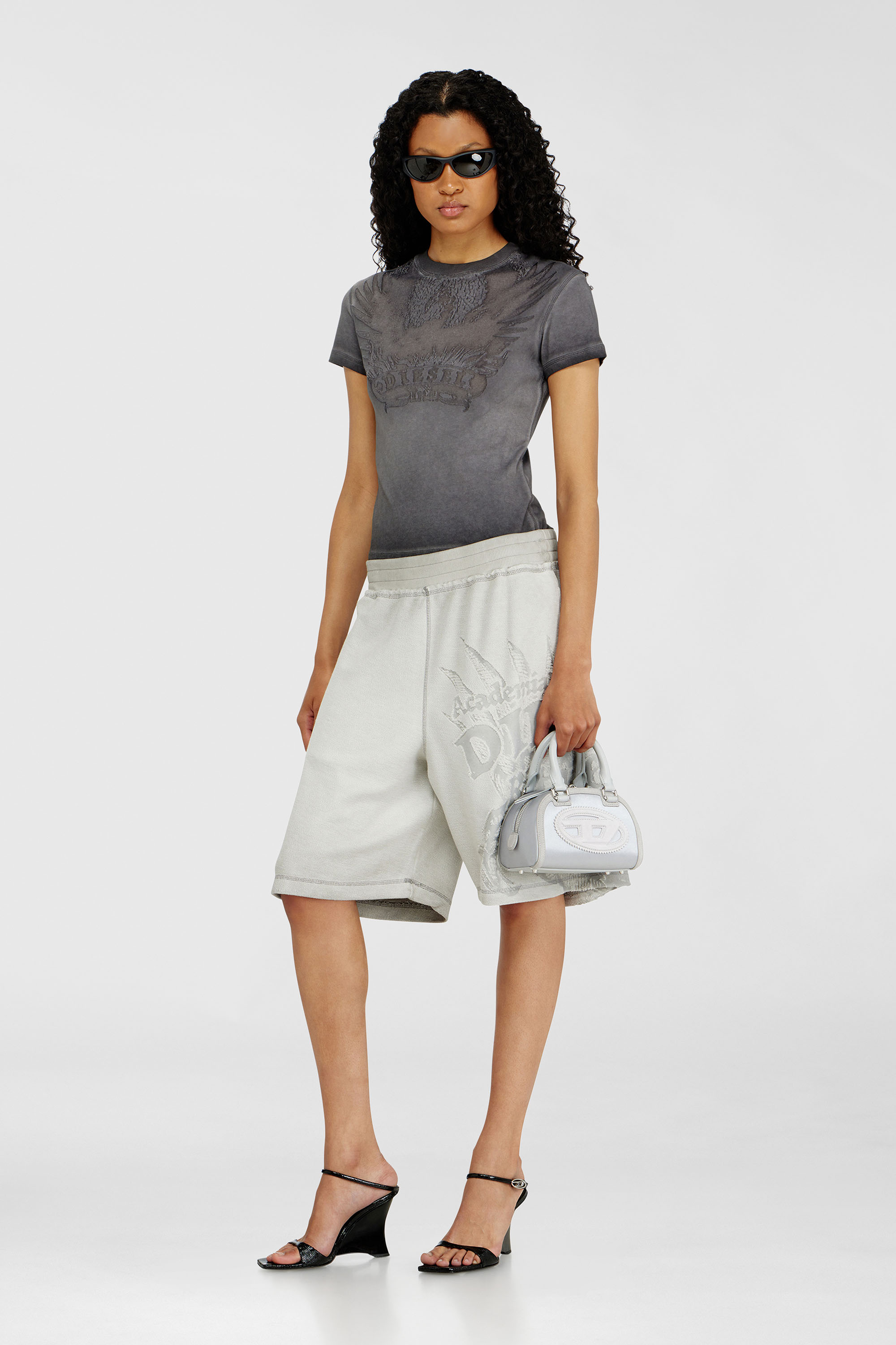 Diesel - 1DR DOME CROSSBODY, 1DR Dome - Petit sac bandouli&egrave;re en satin et su&egrave;de Femme in Gris argent&eacute; - 1