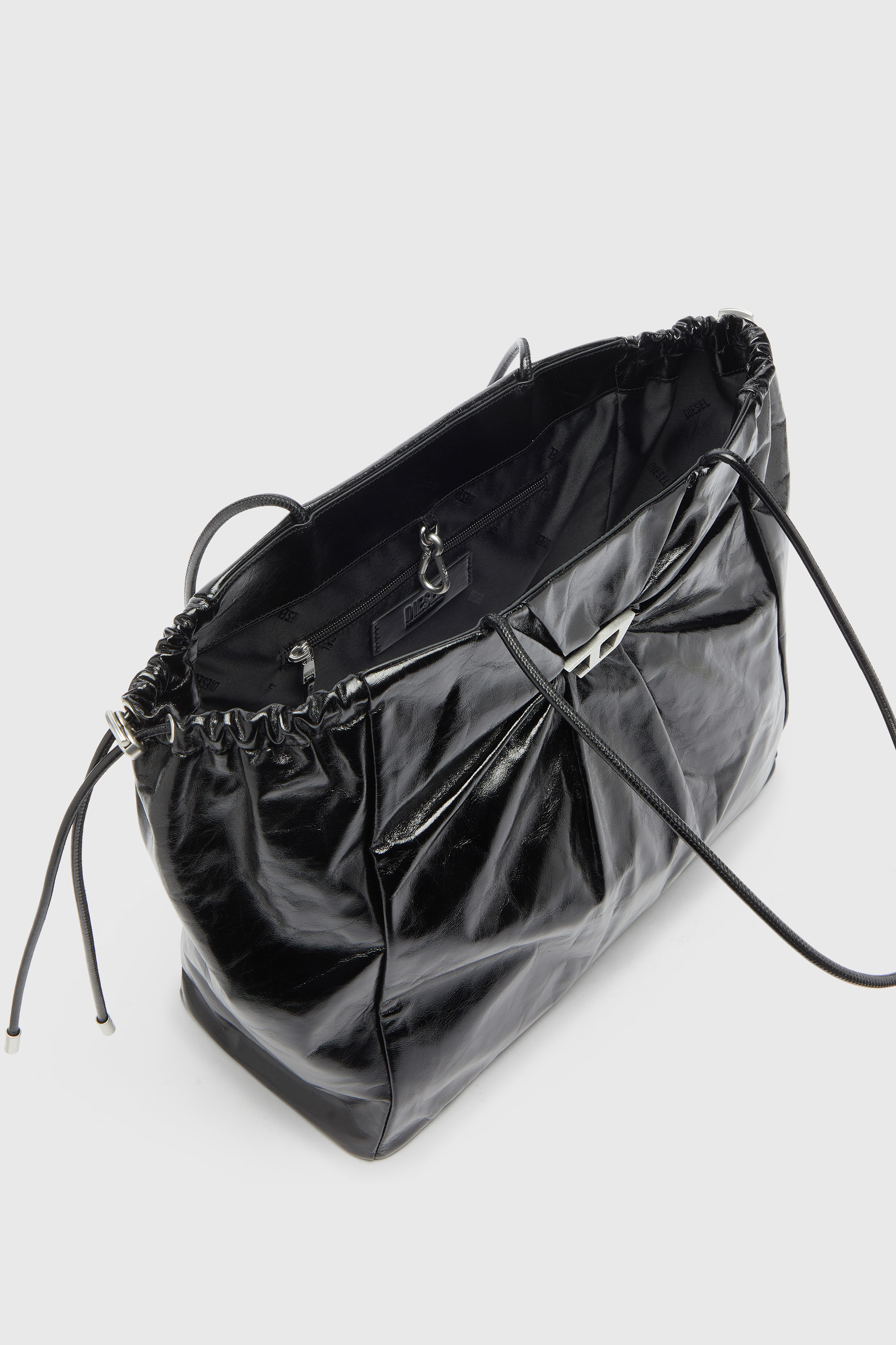 Diesel - SCRUNCH-D TOTE E/W, Scrunch-D - Sac cabas en cuir brillant effet froiss&eacute; Femme in Noir - 4