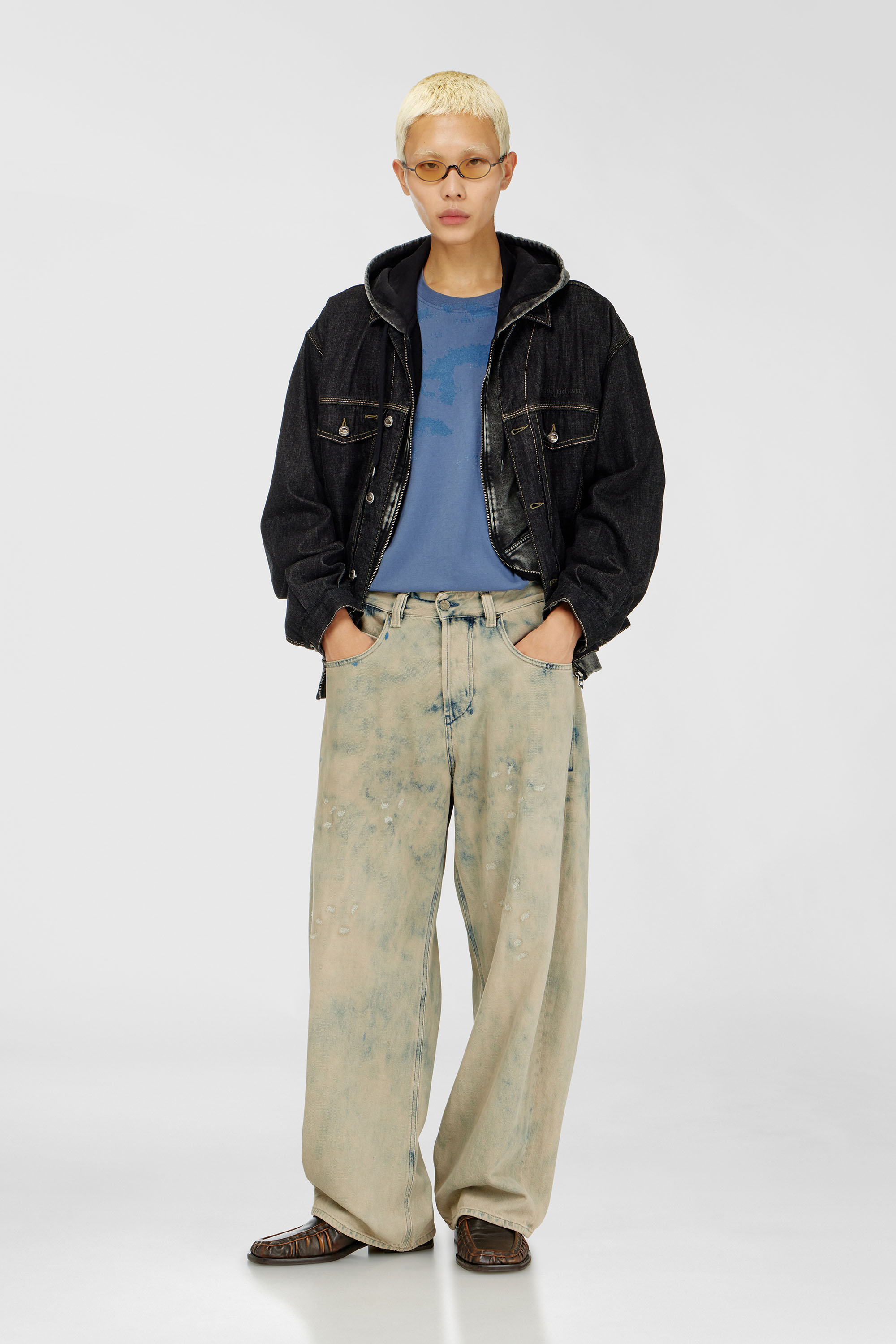 Diesel - T-BOXT-N14, T-shirt avec logo floqu&eacute; effet vieilli Homme in ToBeDefined - 1