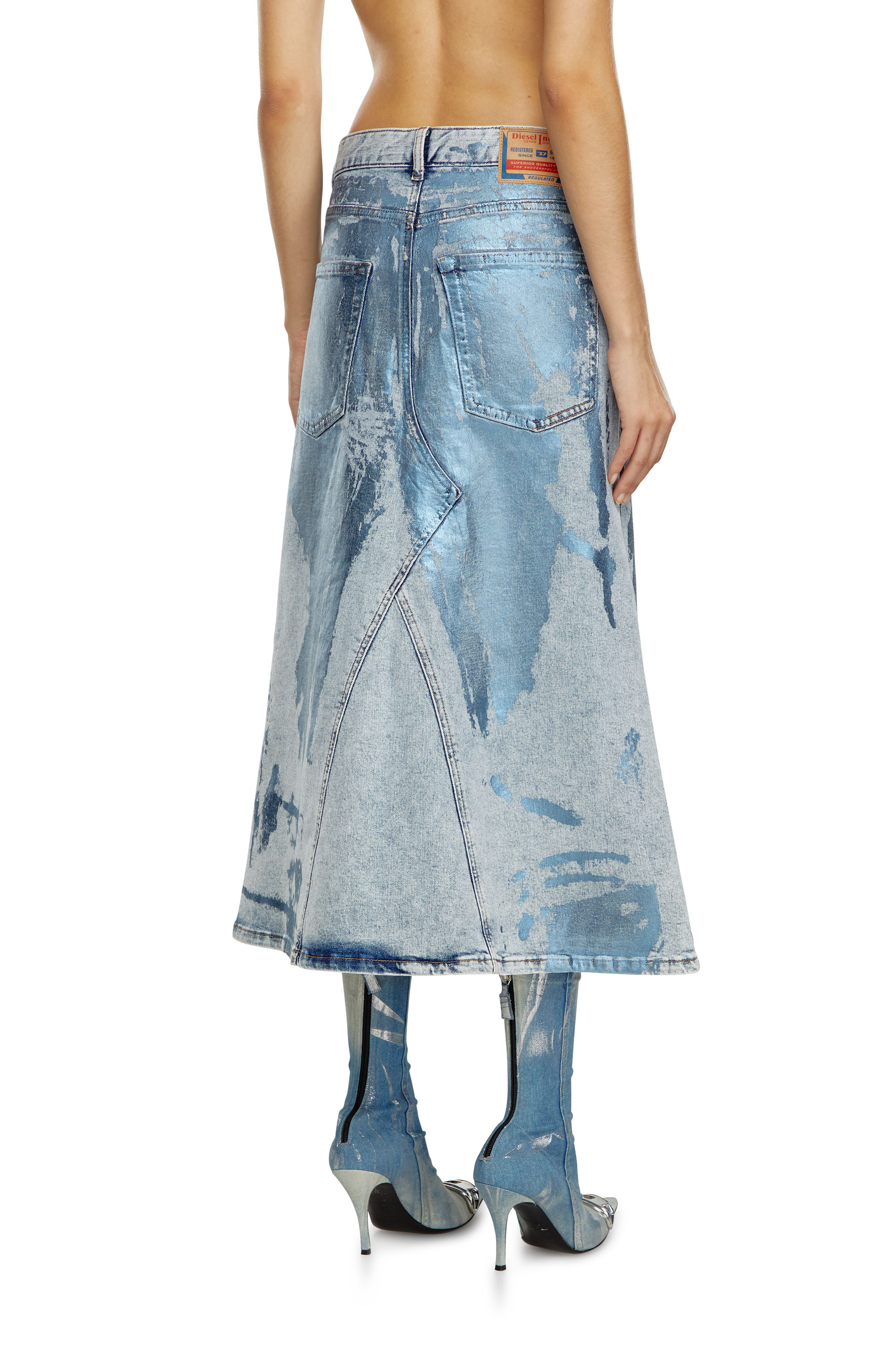 Diesel - DE-PAGO-MID-S, Jupe midi en denim aux couleurs pop Femme in Bleu - 4