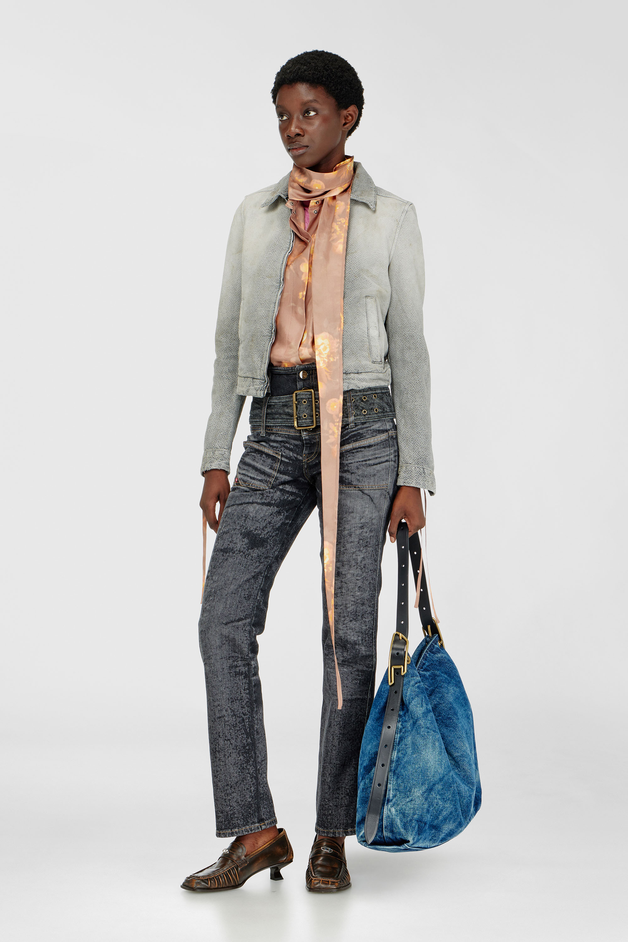 Diesel - DE-CORB, Veste en denim chevron effet us&eacute; Femme in Gris - 2