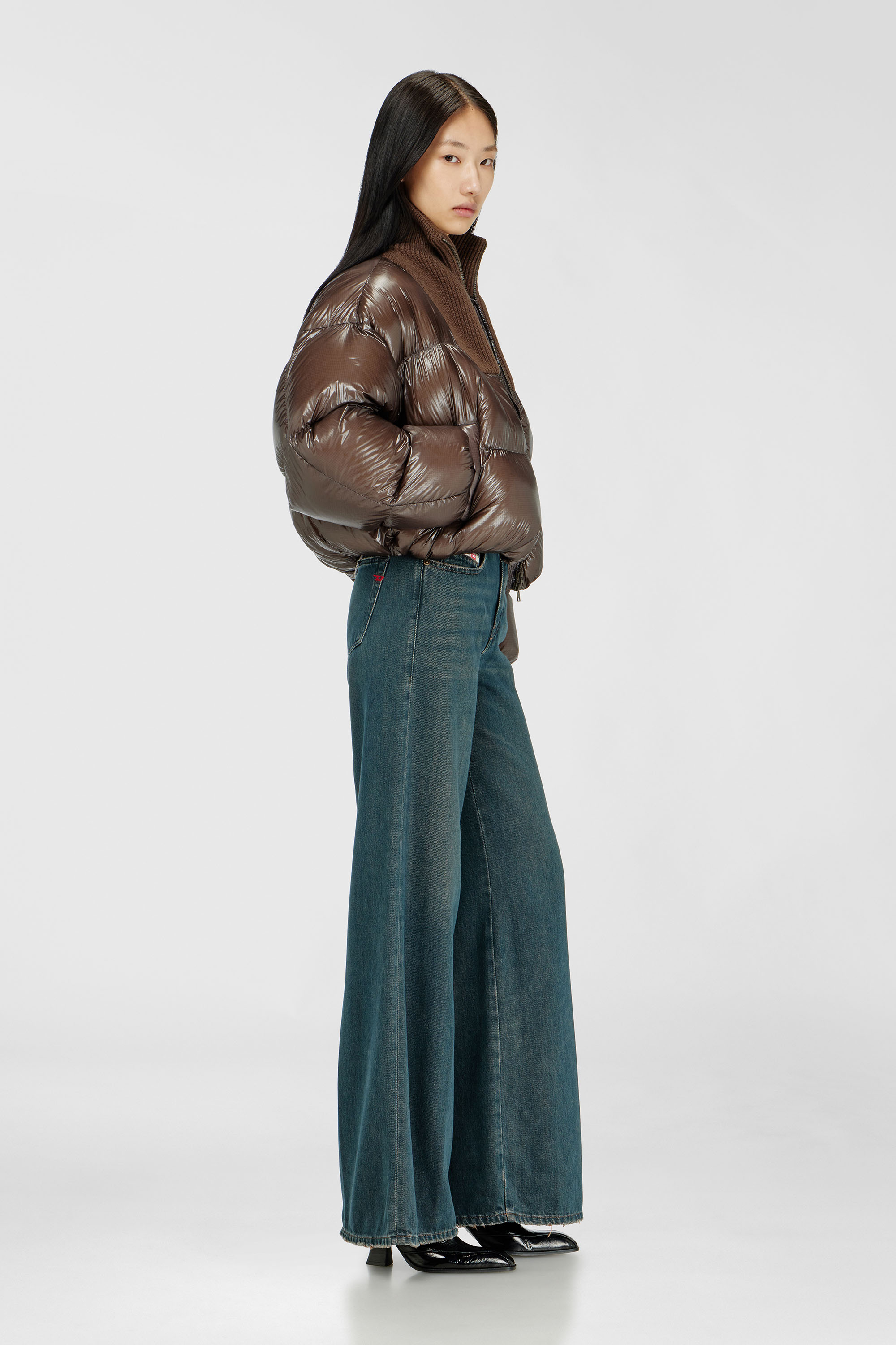 Diesel - Woman's Flare Jeans 1978 D-Akemi 09P83, Dark Blue - 1