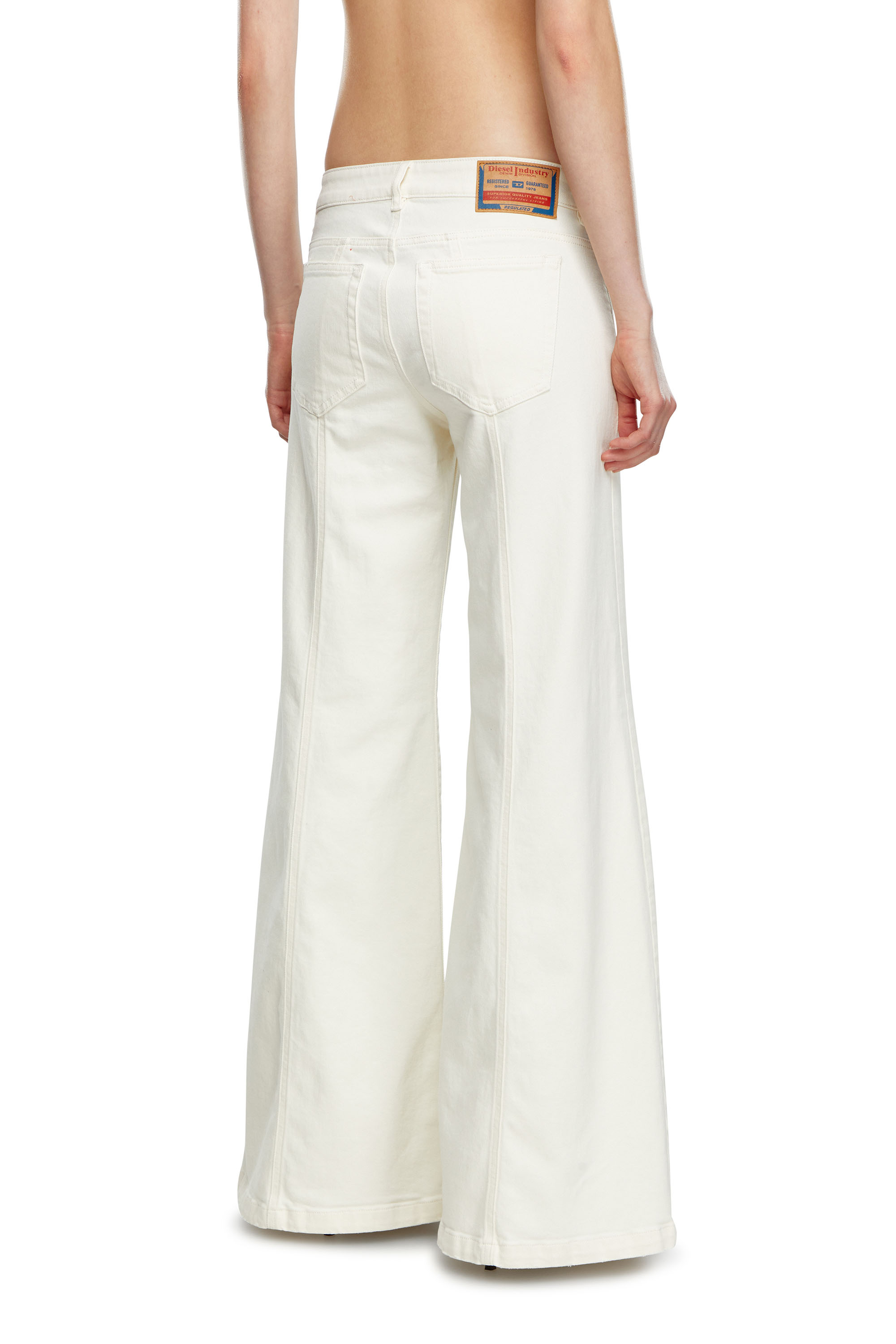 Diesel - Bootcut and Flare Jeans D-Akii 09J68, Blanc - Image 4