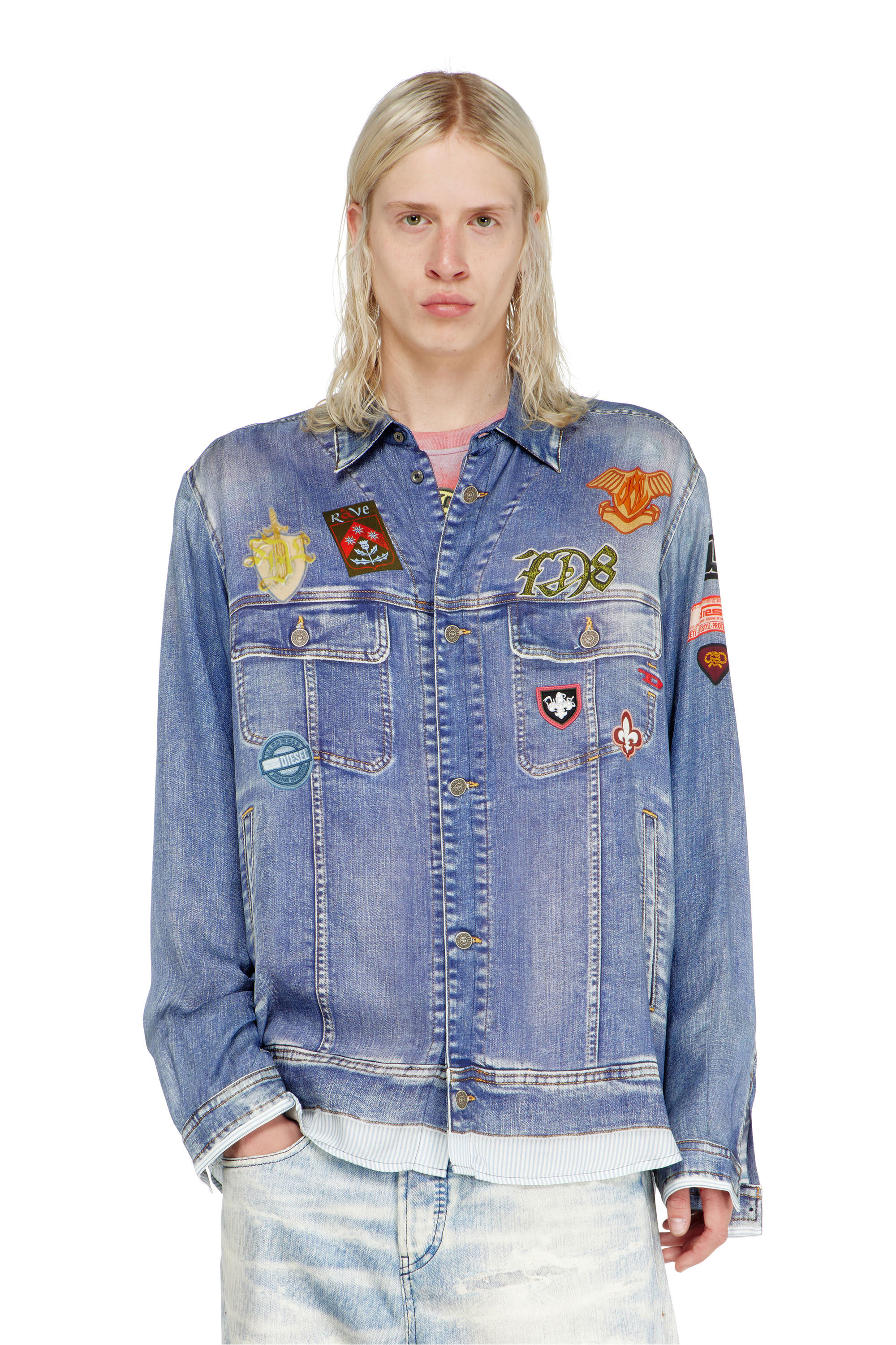 Diesel - S-SIMPLY-PATCH, Chemise satin&eacute;e &agrave; imprim&eacute; denim trompe-l'&oelig;il Homme in ToBeDefined - 1