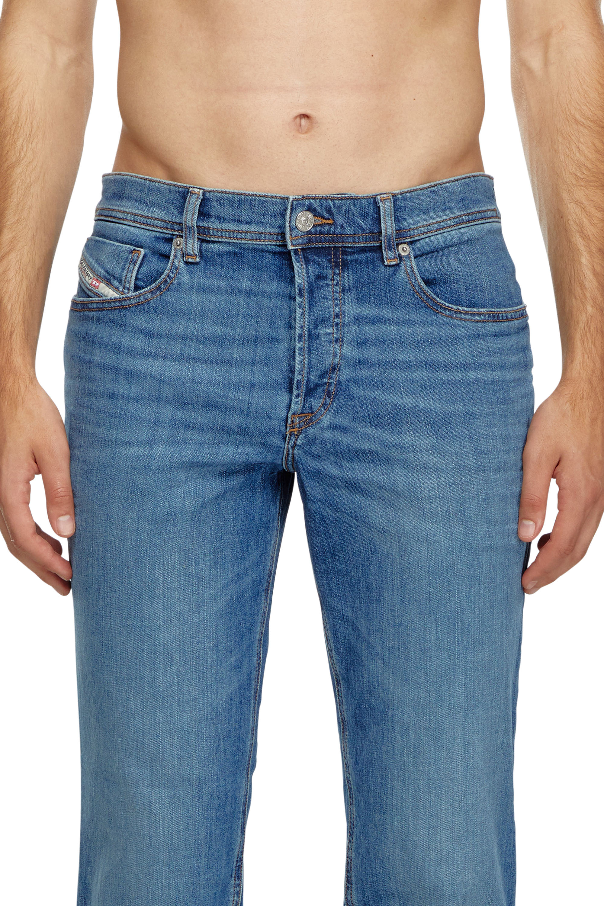 Diesel - Homme Tapered Jeans 2023 D-Finitive 0KIAL, Bleu Clair - Image 4