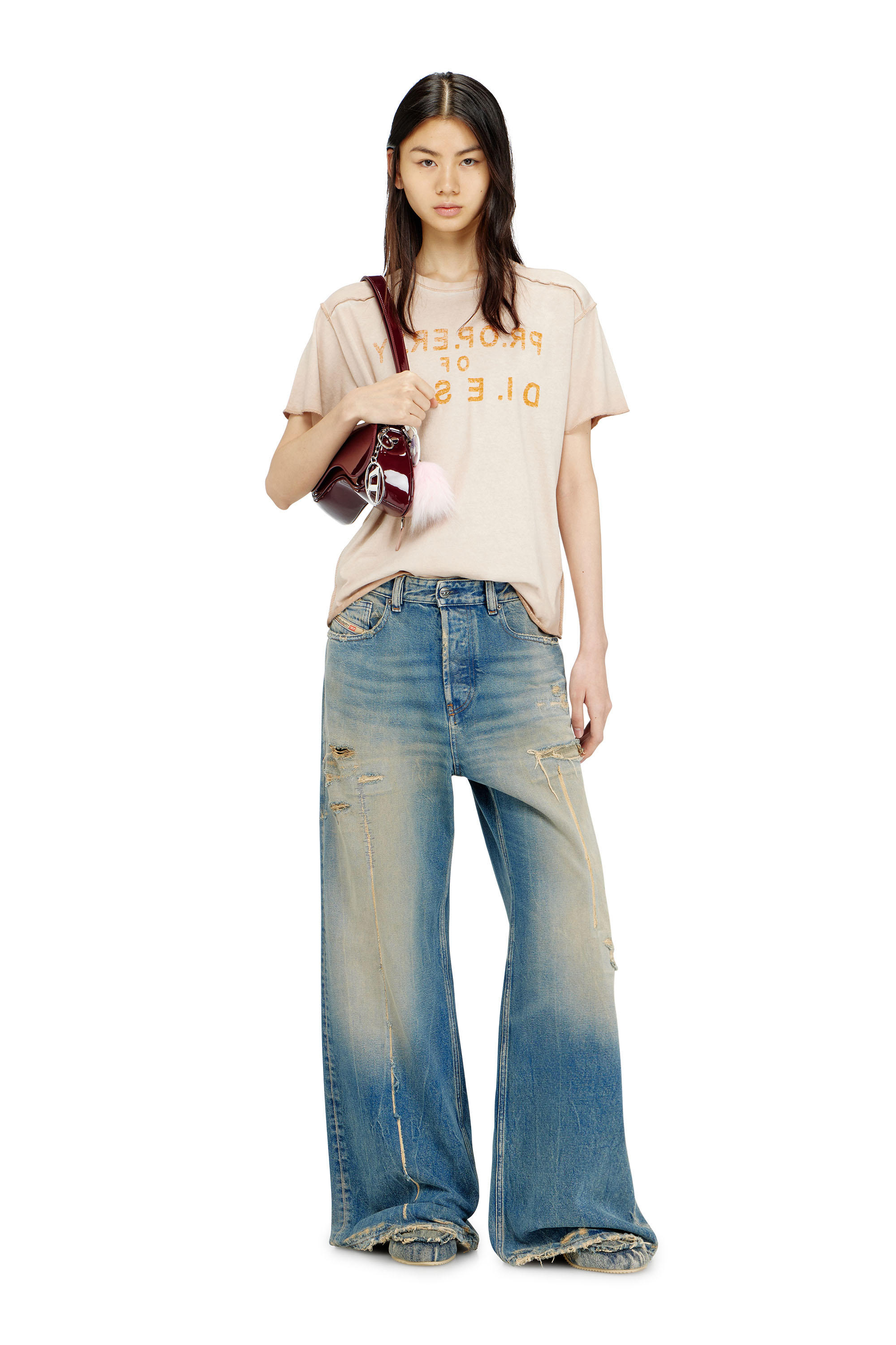 Diesel - T-ILY, T-shirt en coton classique avec appliqu&eacute; D Femme in ToBeDefined - 2