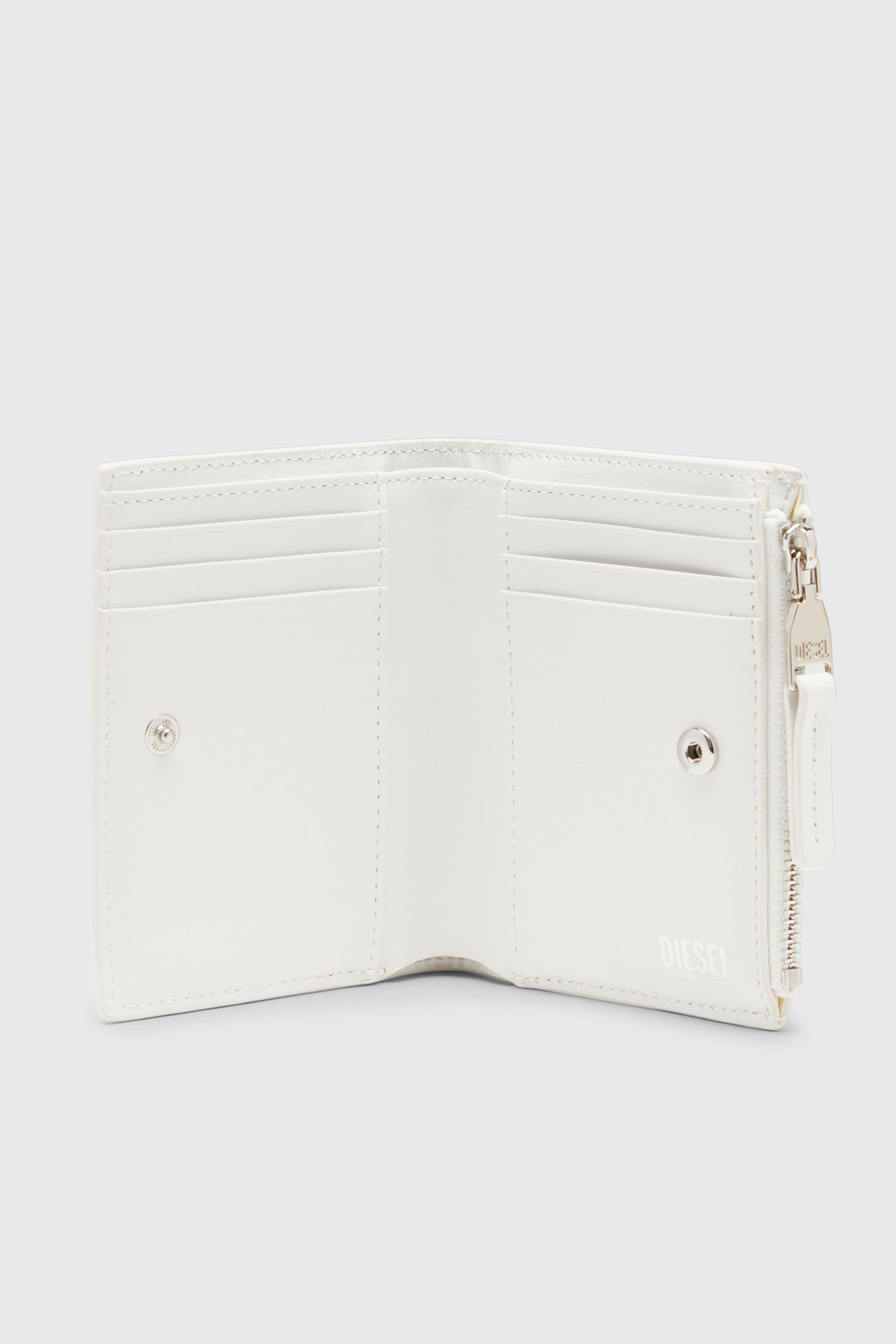 Diesel - 1DR BI-FOLD ZIP II, Petit portefeuille en cuir avec plaque &agrave; logo Femme in Blanc - 3