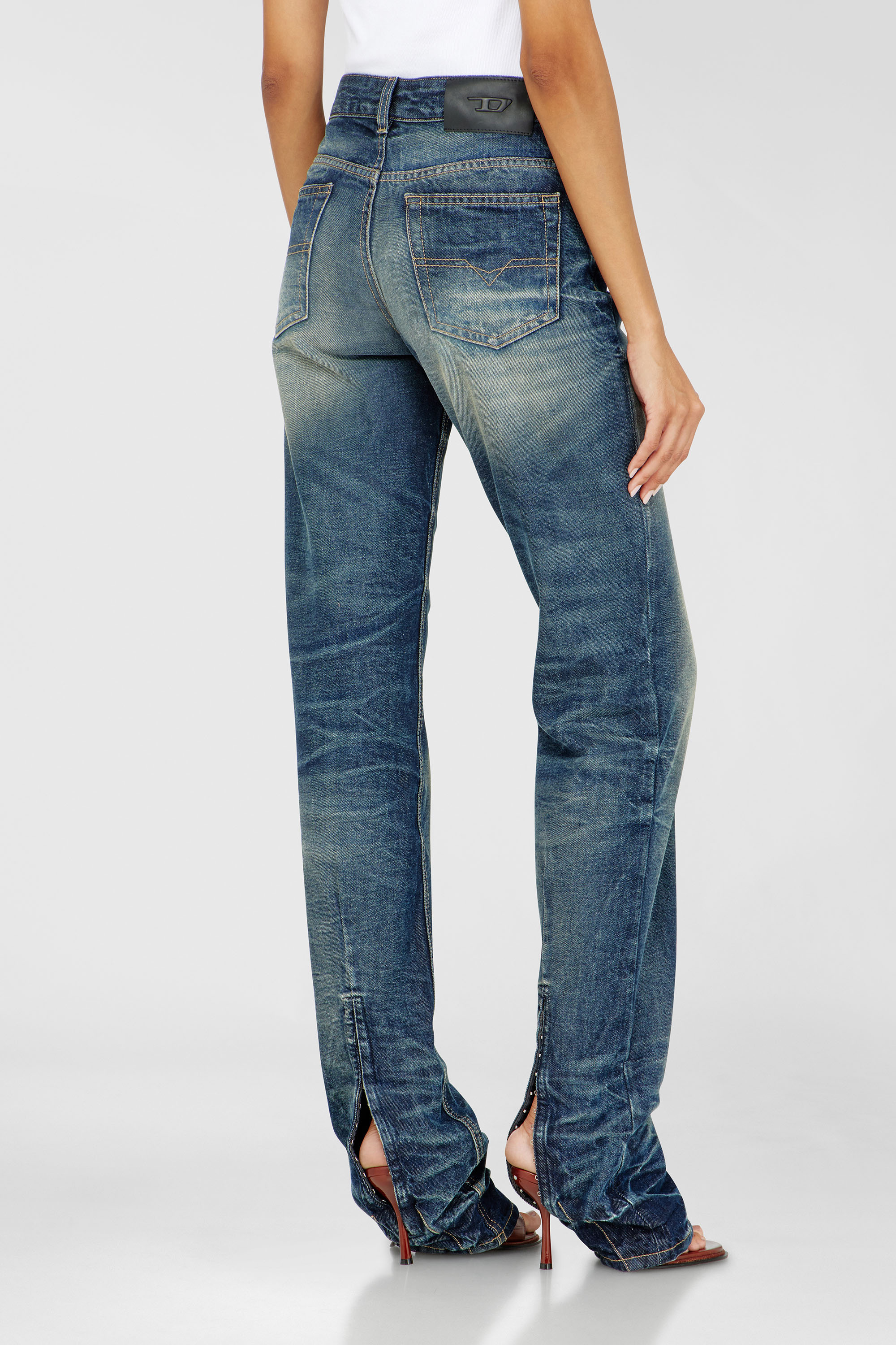 Diesel - Regular Jeans D-Heel 0DBFC Femme, Bleu moyen - Image 5