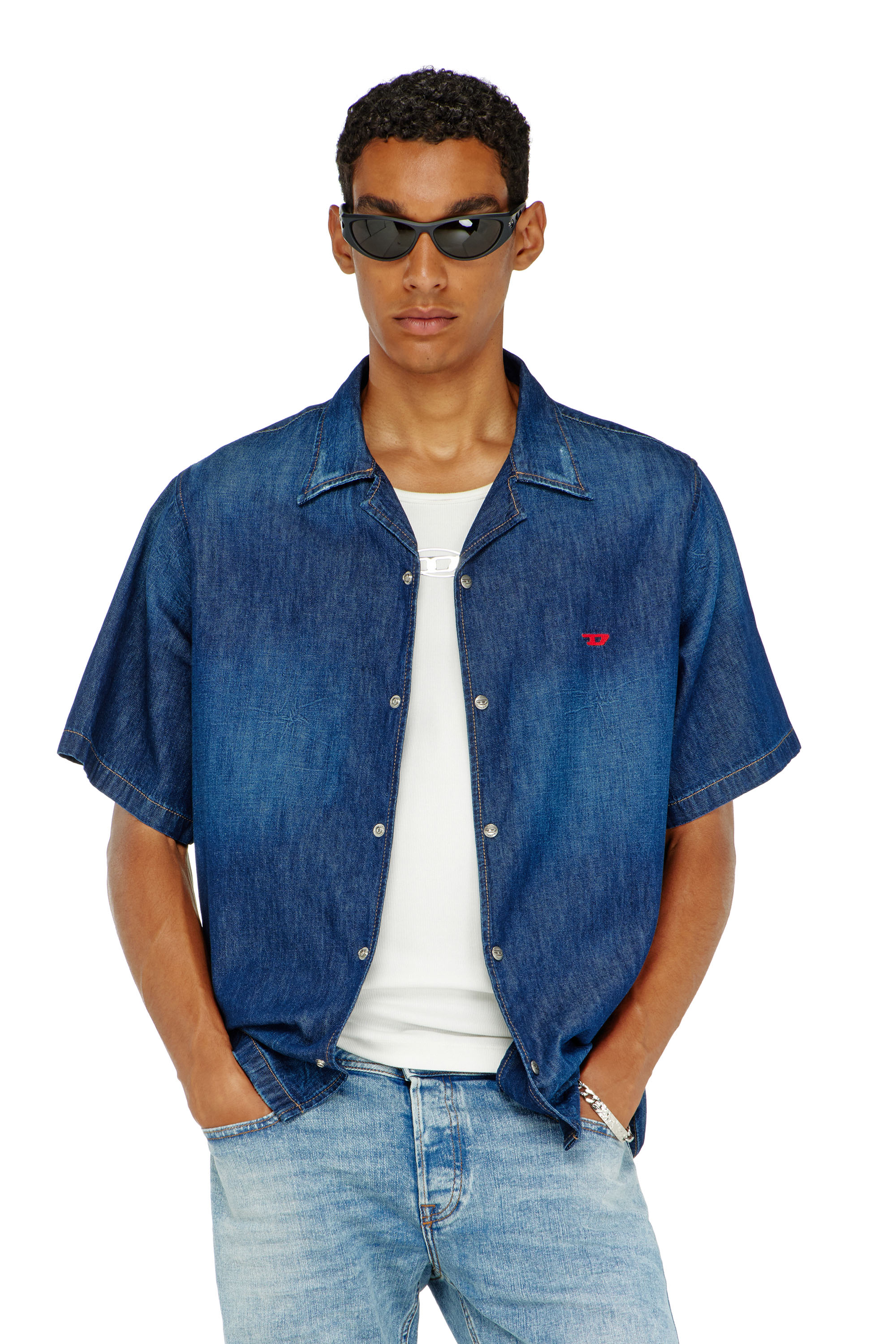 Diesel - D-NABIL-D, Chemise &agrave; manches courtes en denim Homme in Bleu - 1