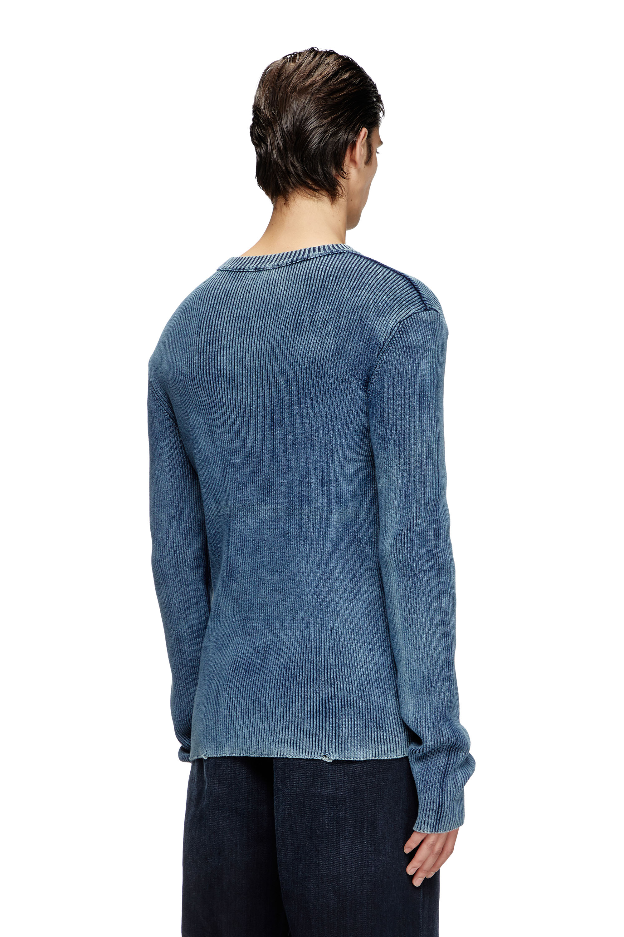 Diesel - K-DARIN-D, Distressed jumper with cut-out logo Homme in Bleu - 4