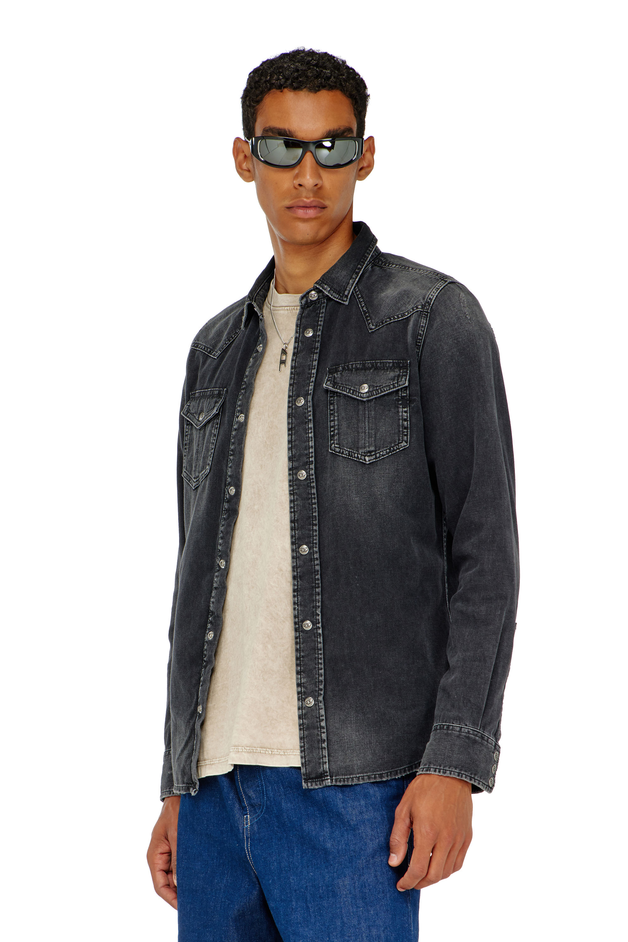 Diesel - D-VEGA, Surchemise en denim Homme in Noir - 1