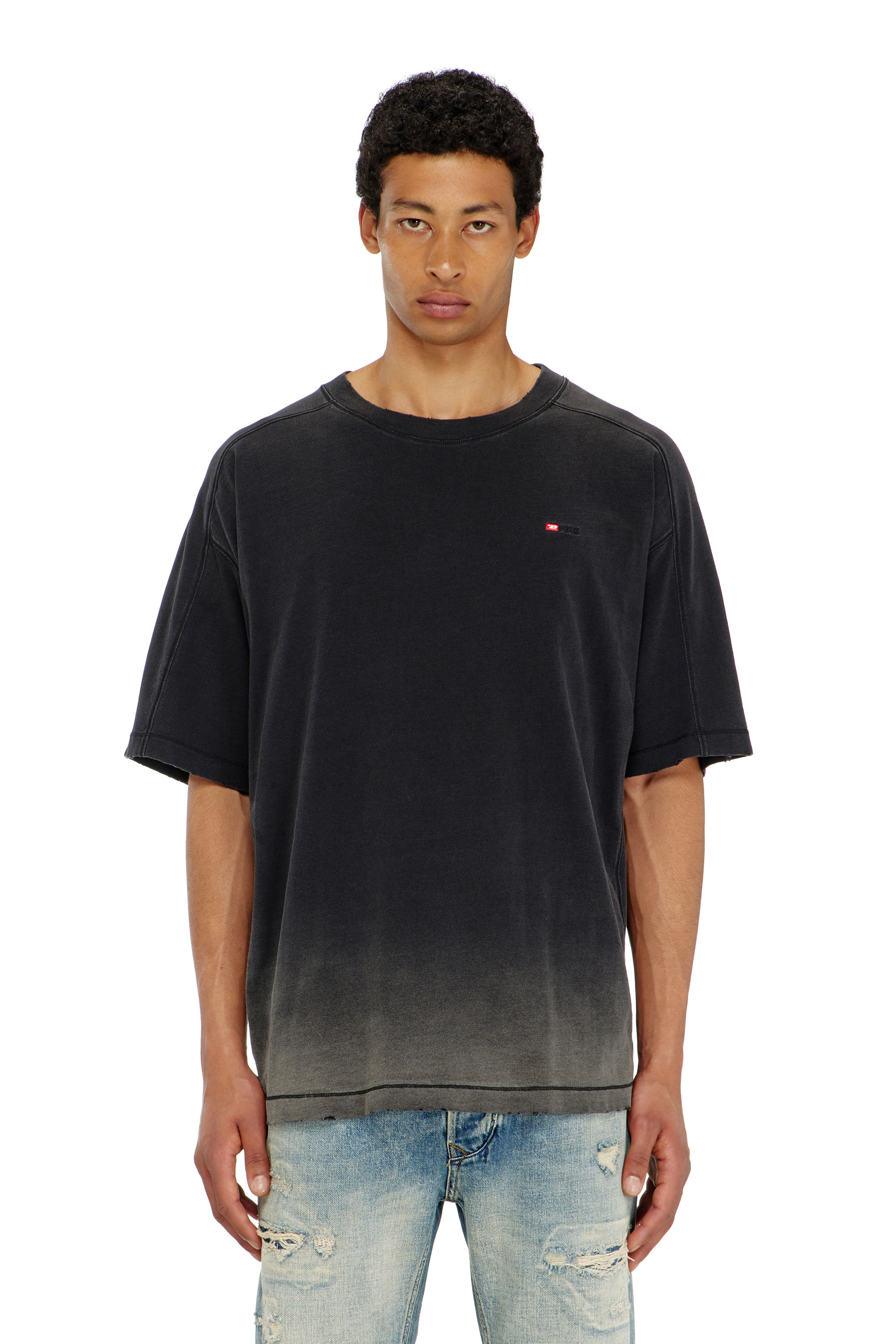 Diesel - T-CROX, T-shirt en coton &agrave; effet d&eacute;grad&eacute; Homme in ToBeDefined - 5