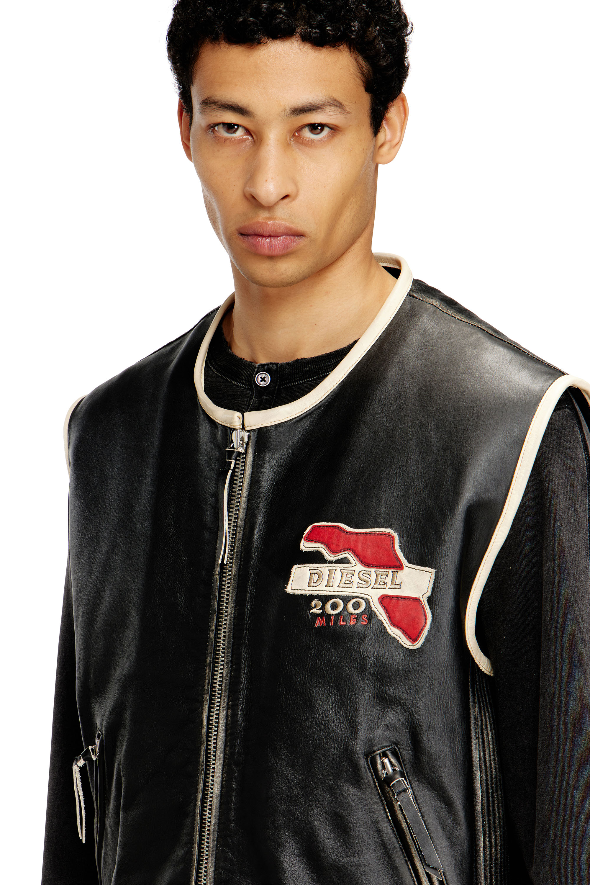 Men's Leather vest with embroidered patches | Black | Diesel BE