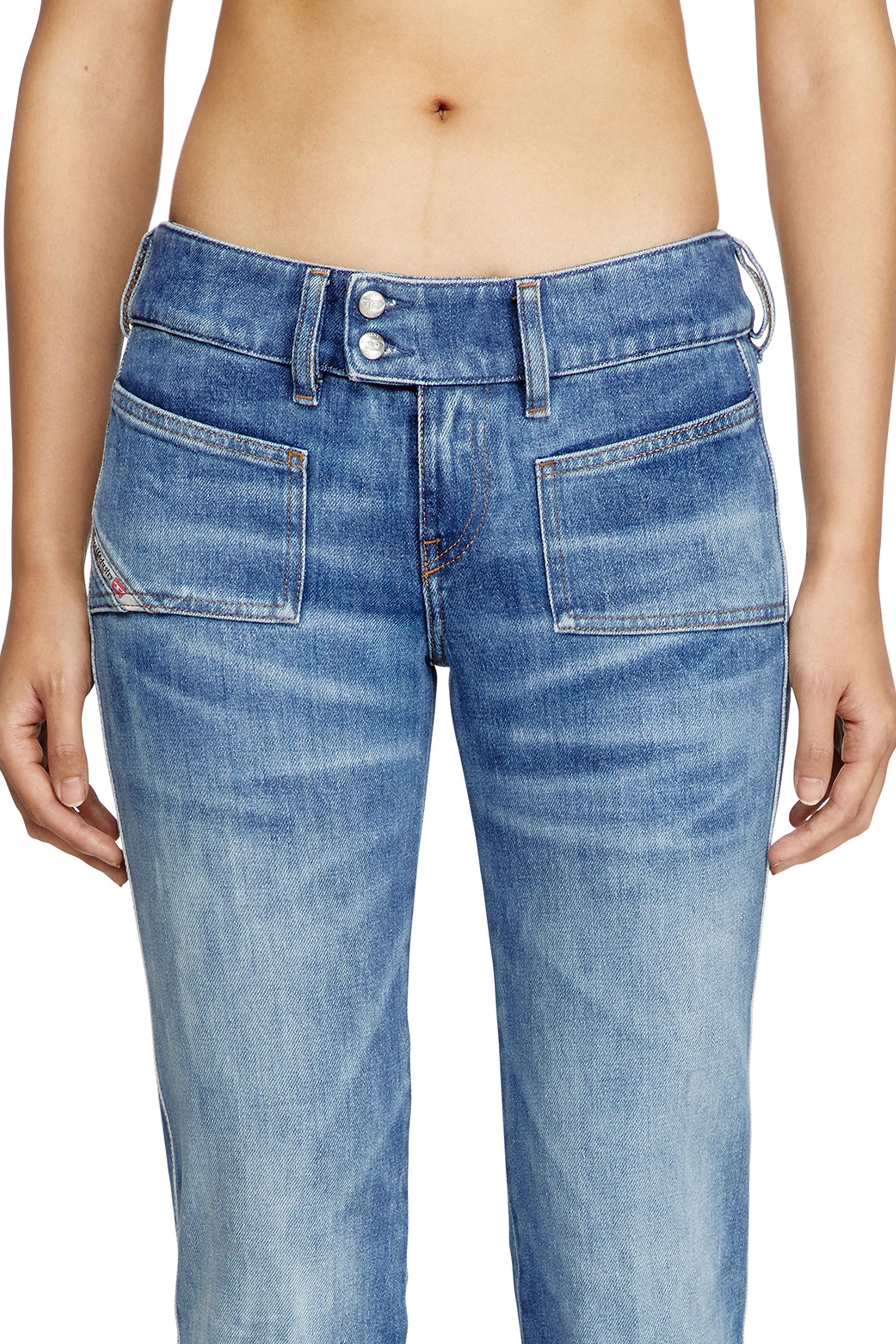 Diesel - Bootcut Jeans D-Hush 09L19 Femme, Bleu moyen - Image 5