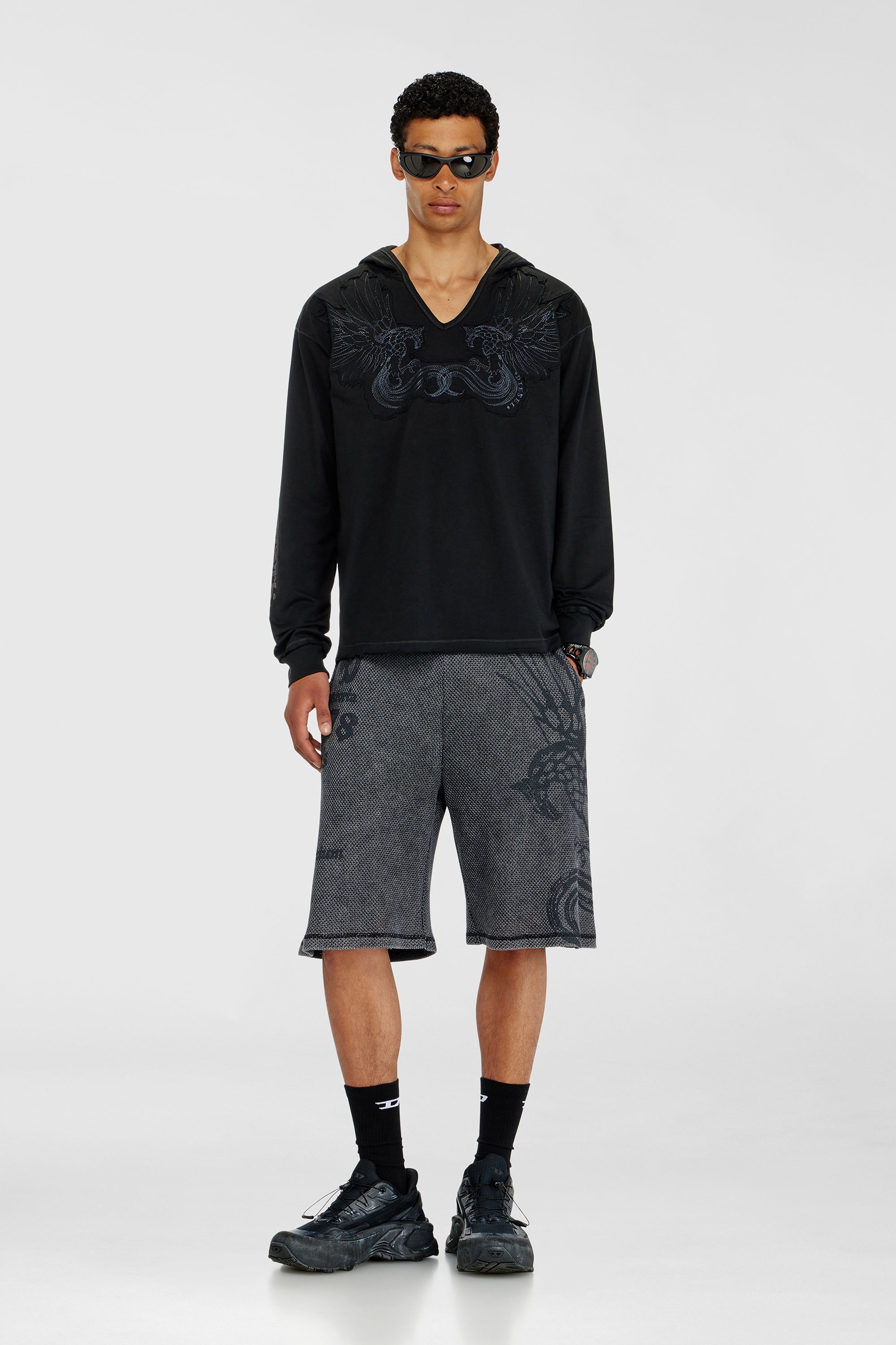 Diesel - T-PHEN-LS-HOOD-RIB, Sweat &agrave; capuche col V avec broderie sur le devant Homme in Noir - 2