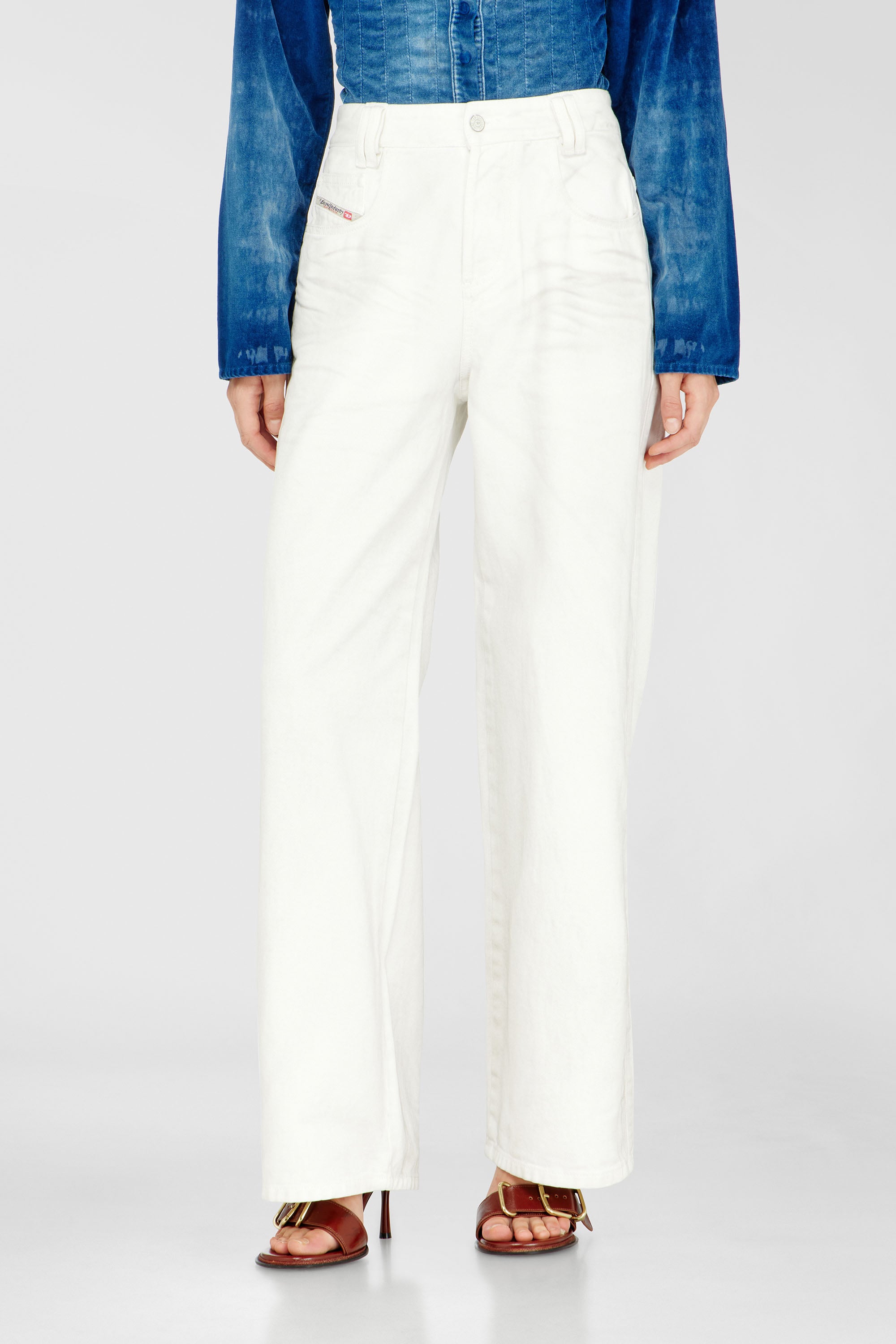 Diesel - Unisex's Relaxed Jeans 1982 D-Hakou 007GG, White - 2