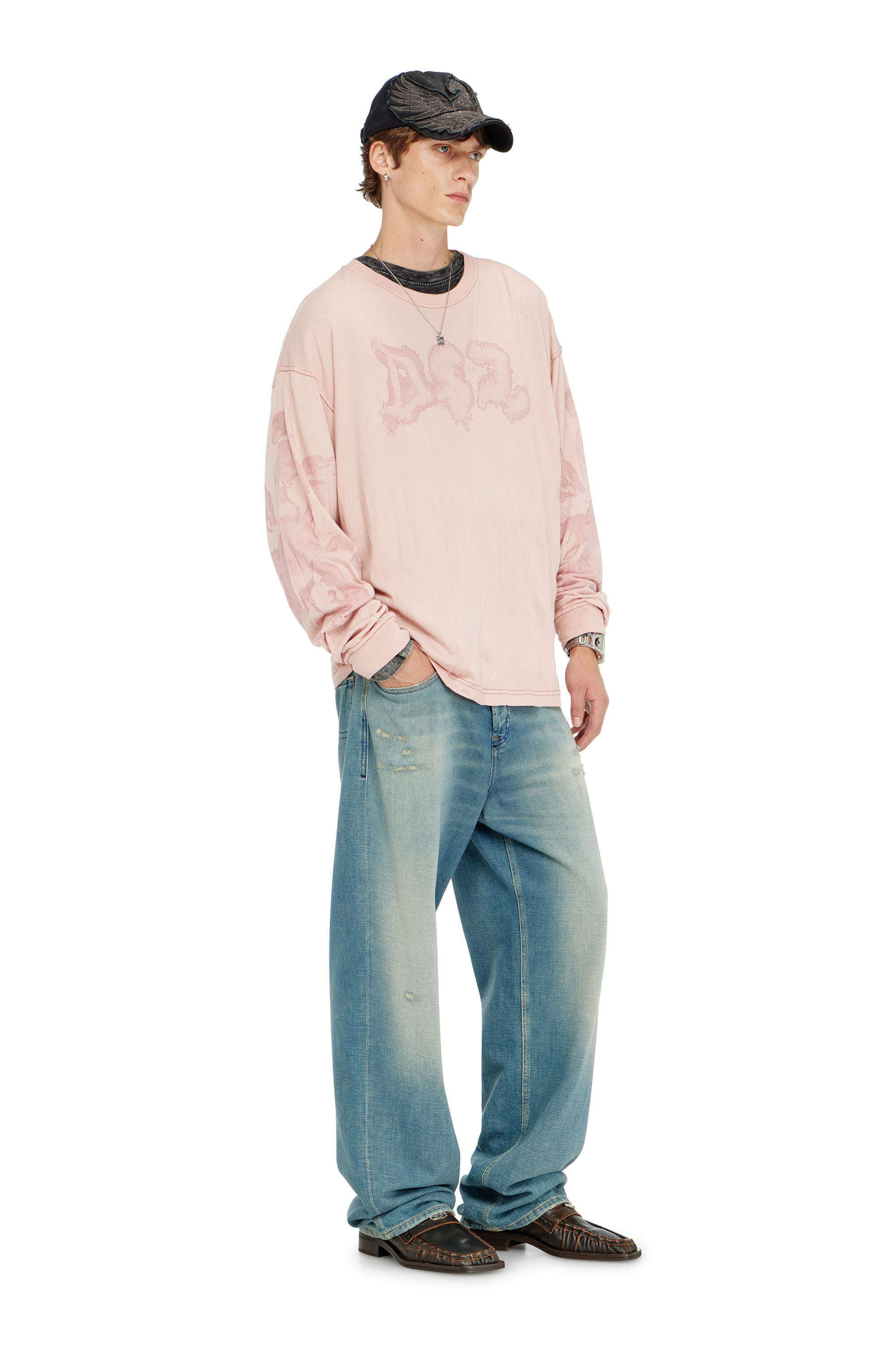 Diesel - T-BOXT-LS-AA4, T-shirt relaxed &agrave; manches longues avec imprim&eacute; tachet&eacute; Homme in Rose - 2