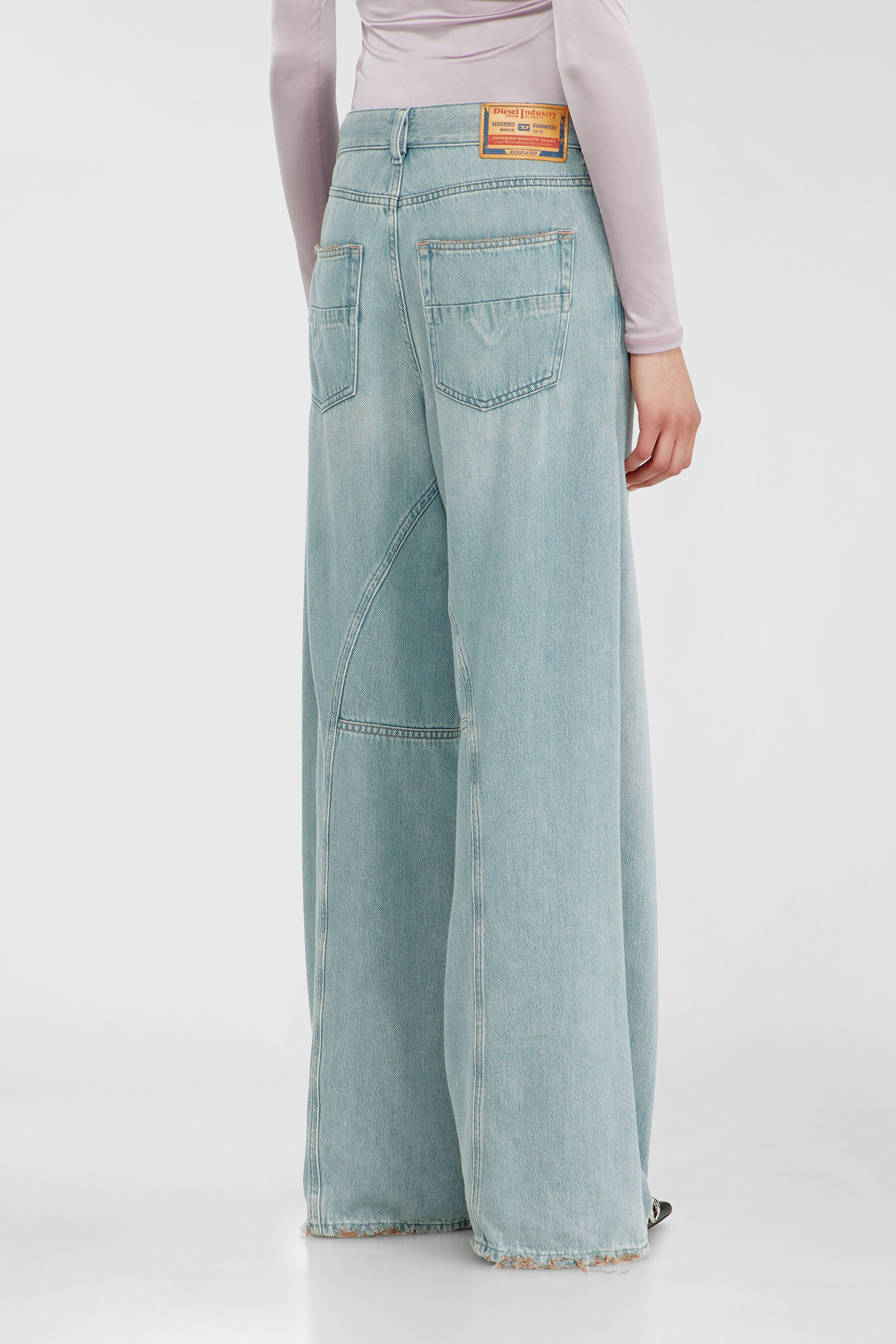 Diesel - Relaxed Jeans 1996 D-Sire 09P84 Femme, Bleu Clair - Image 5