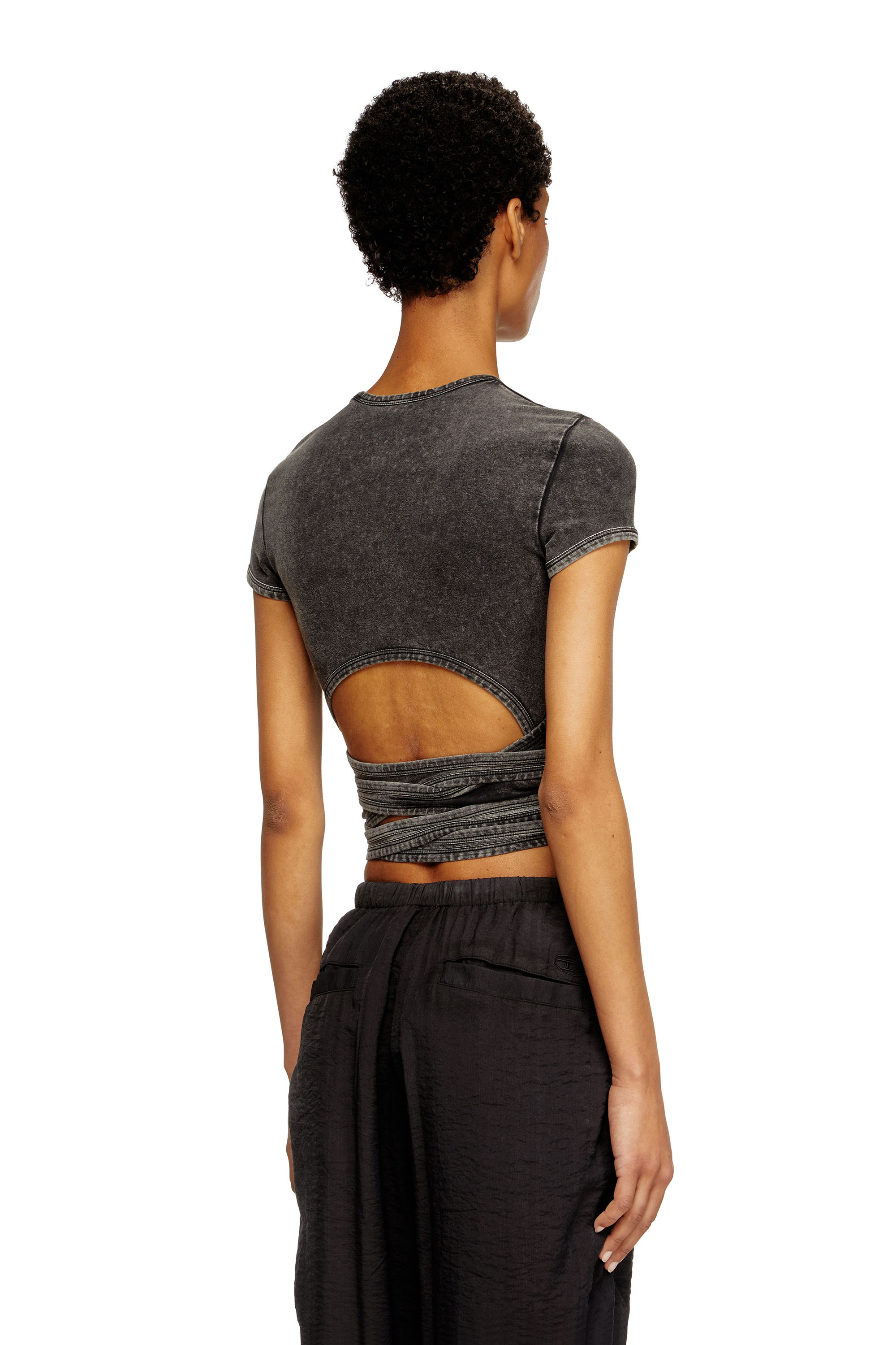 Diesel - T-BUNNY-TAIL-R1, T-shirt effet denim avec lanières croisées Femme in Noir - 4