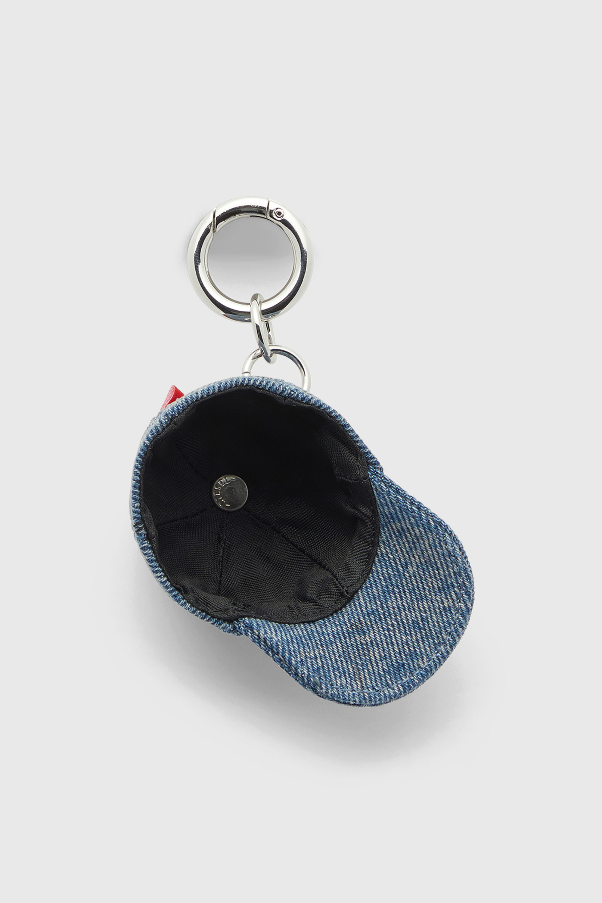 CHARM-CAP, Bleu