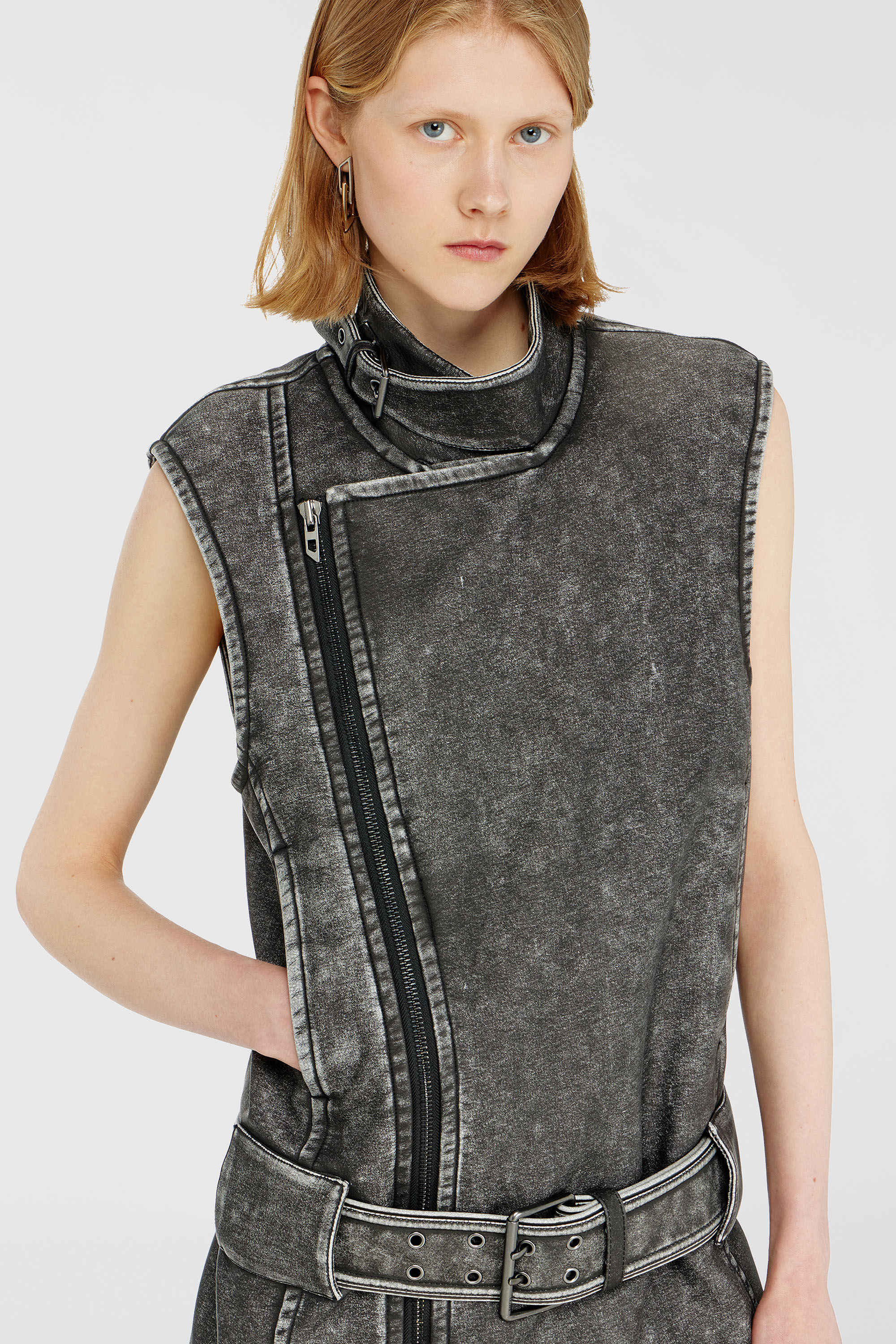 Diesel - D-IKE, Robe mini style biker avec ceinture Femme in Gris - 5
