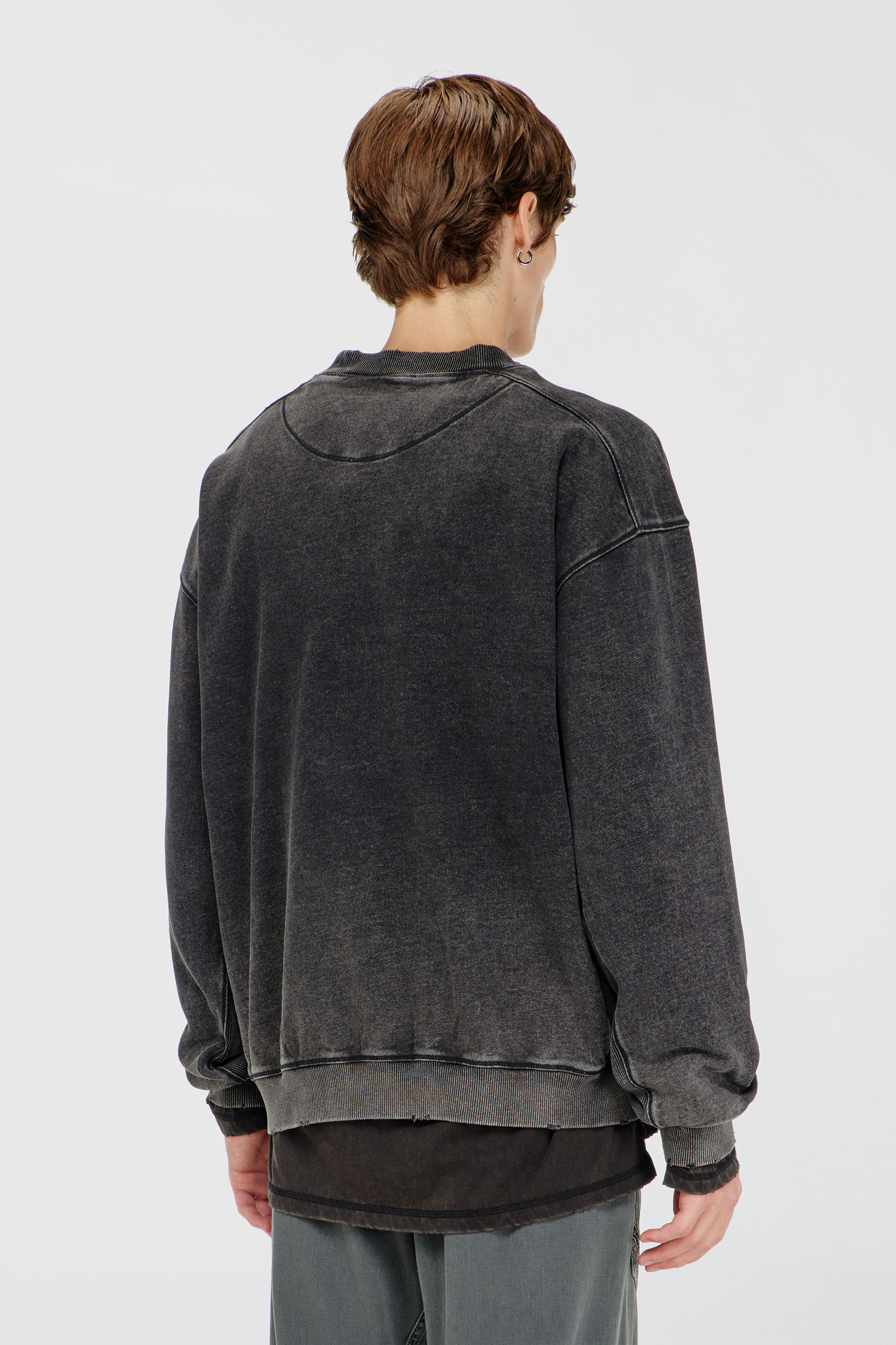Diesel - S-CROX, Sweat-shirt en coton effet d&eacute;lav&eacute; Homme in Gris - 4