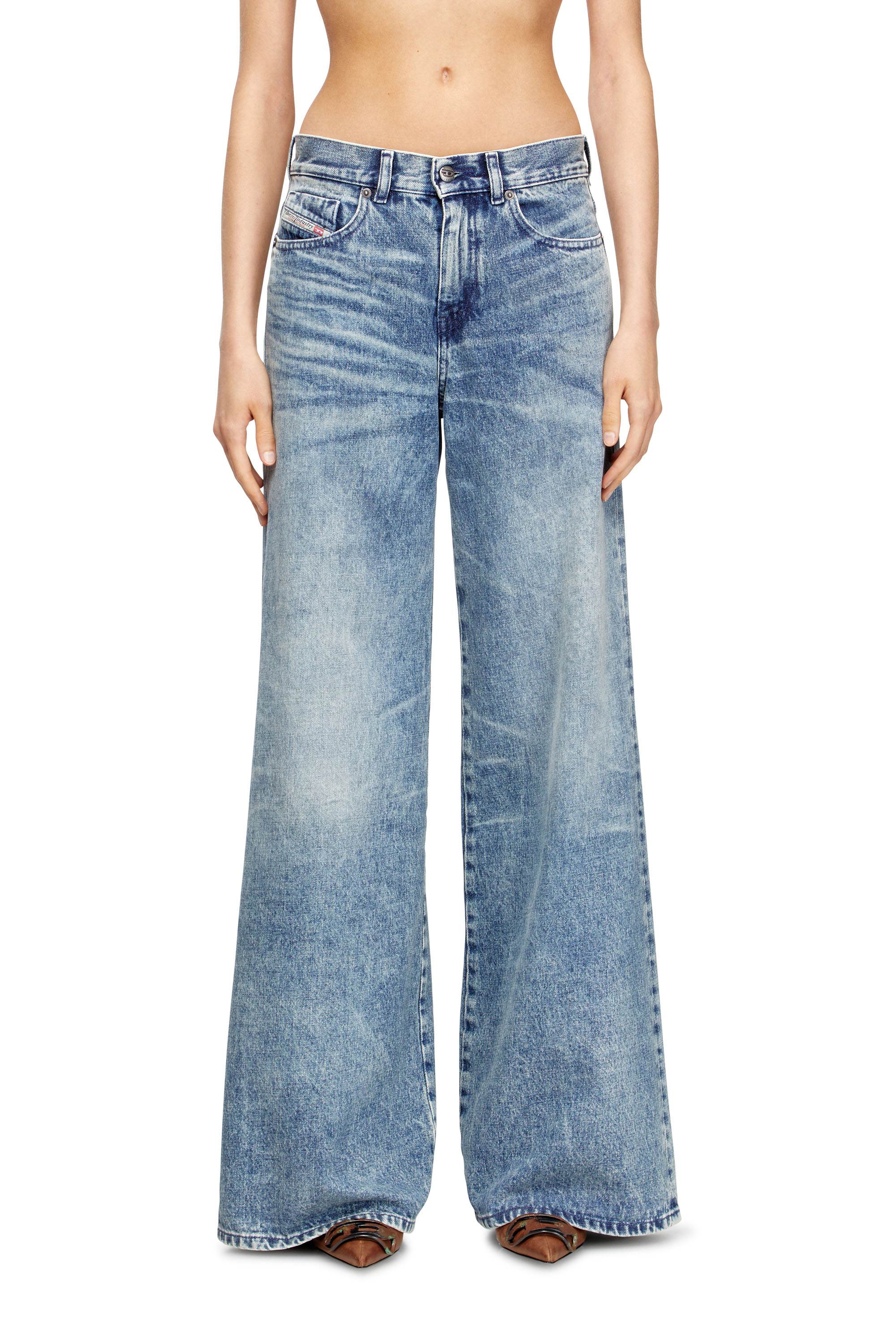 Diesel - Flare Jeans 1978 D-Akemi 007DA Femme, Bleu Clair - Image 1