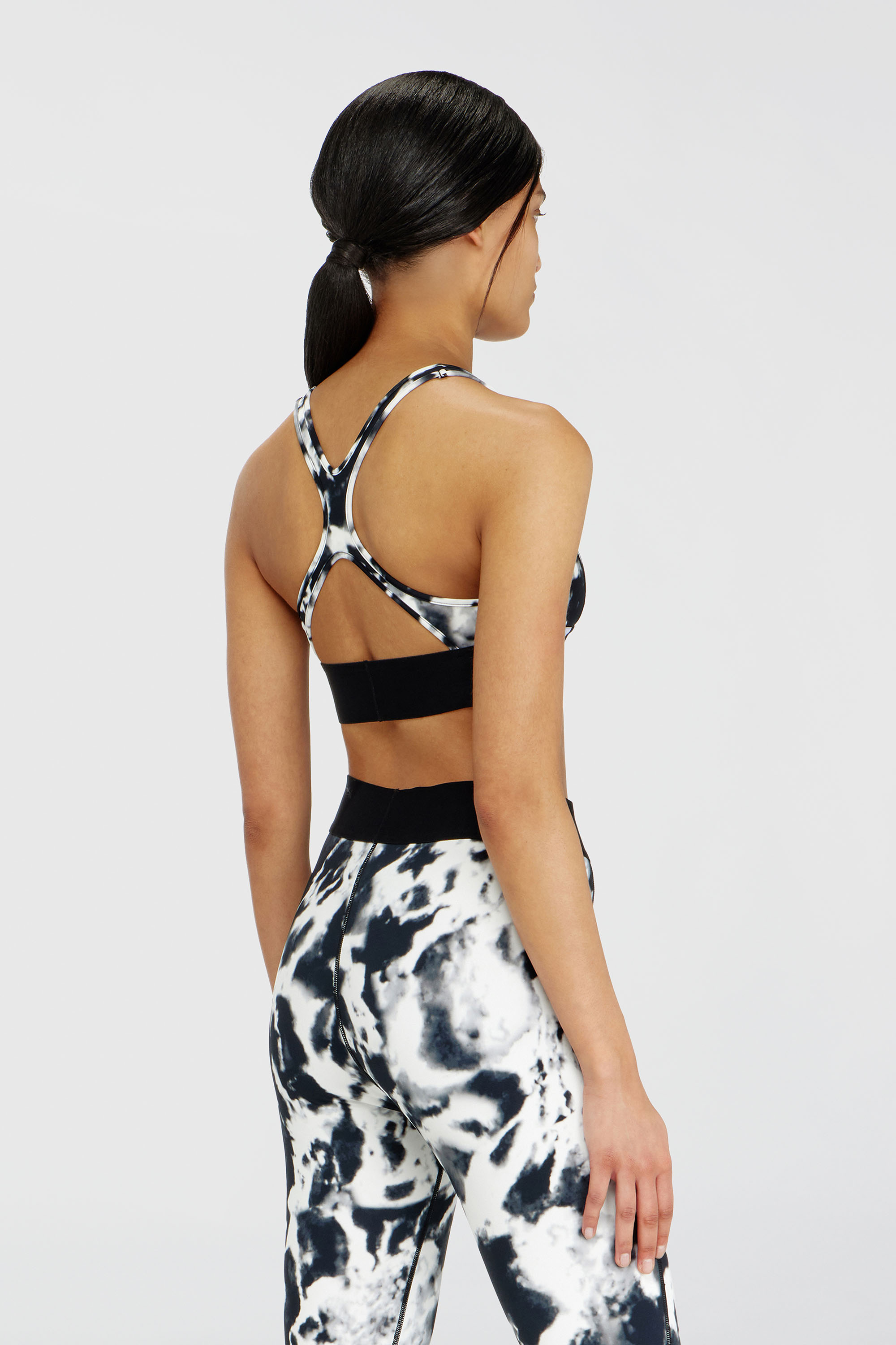 Diesel - ALLISON-D-POP, Soutien-gorge de sport en microfibre imprim&eacute;e Femme in Polychrome - 4