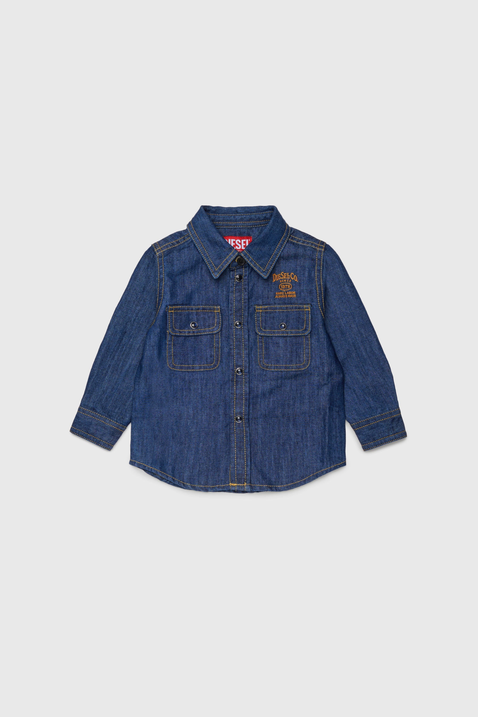 Diesel - CARTOB, Chemise en denim avec broderie logo Homme in Bleu - 1