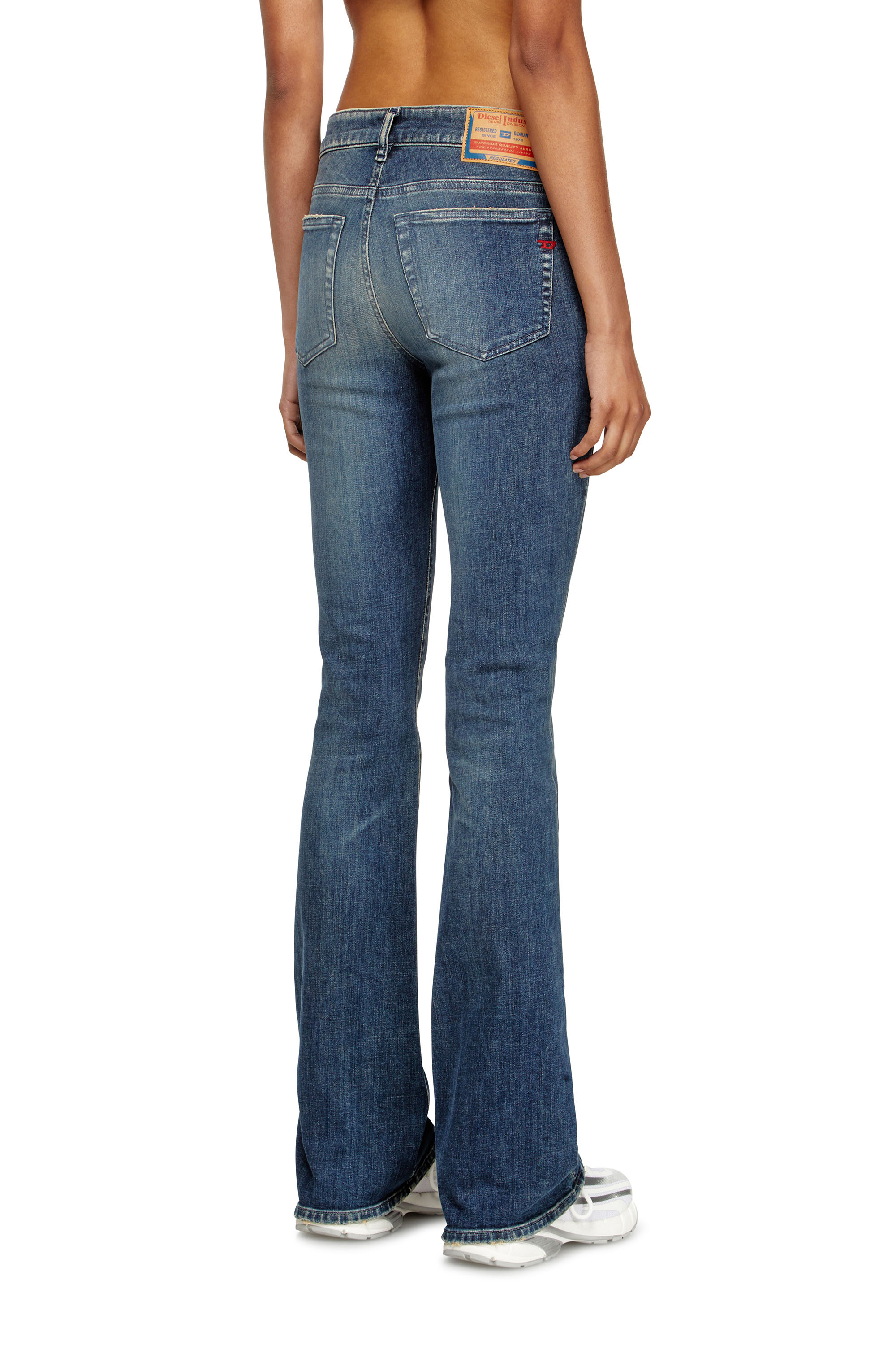 Diesel - Bootcut Jeans 1969 D-Ebbey 09L96 Femme, Bleu Foncé - Image 4