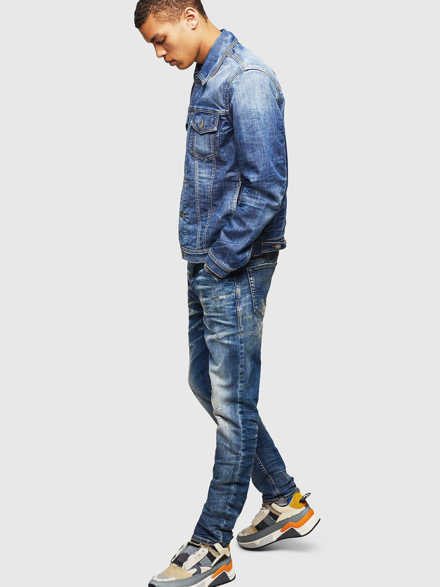 THOMMER-T JOGGJEANS 0870Q Men: Slim Medium blue Jeans | Diesel