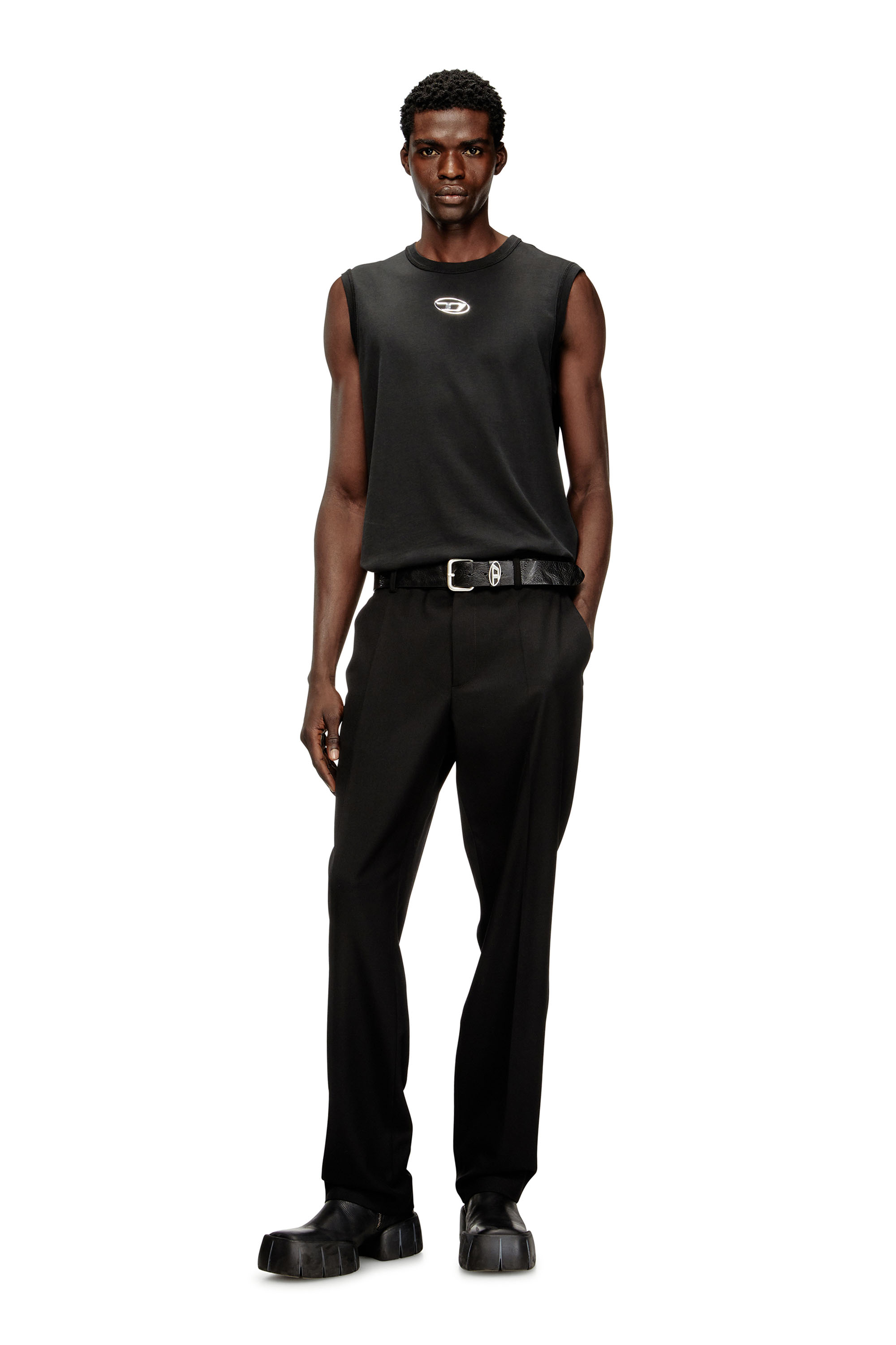 Diesel - T-BISCO-IOD, Haut en coton sans manches avec Ovale D métallique Homme in Noir - 2