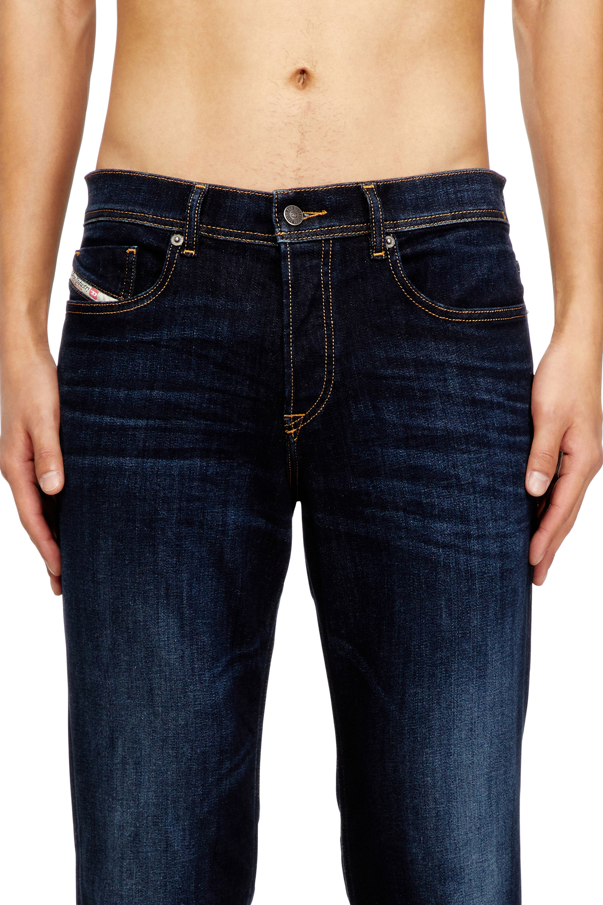 Diesel - Regular Jeans 2023 D-Finitive 009ZS Homme, Bleu Foncé - Image 5