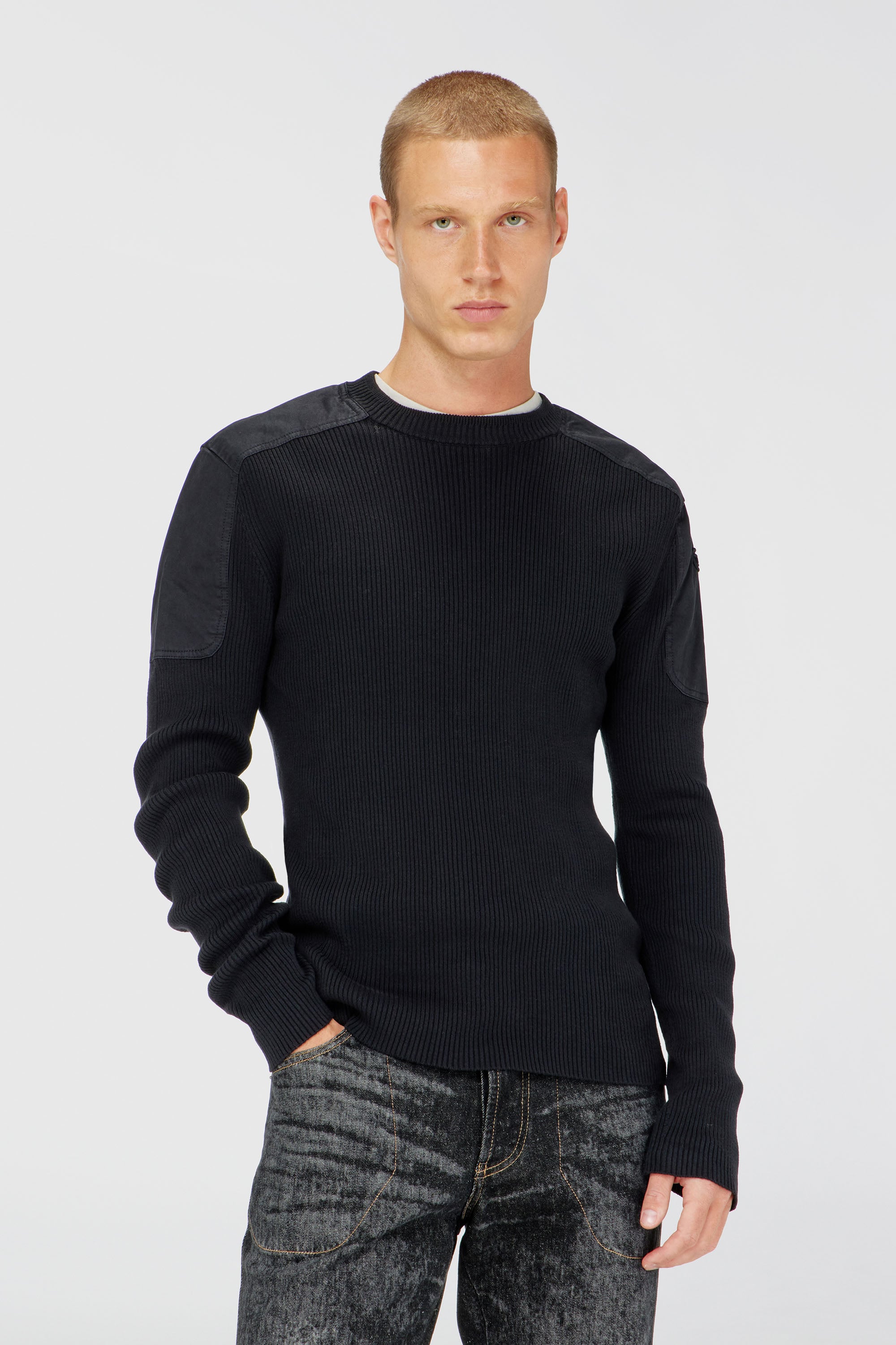 Diesel - K-MARTIN, Pull c&ocirc;tel&eacute; avec empi&egrave;cements aux &eacute;paules Homme in Noir - 3